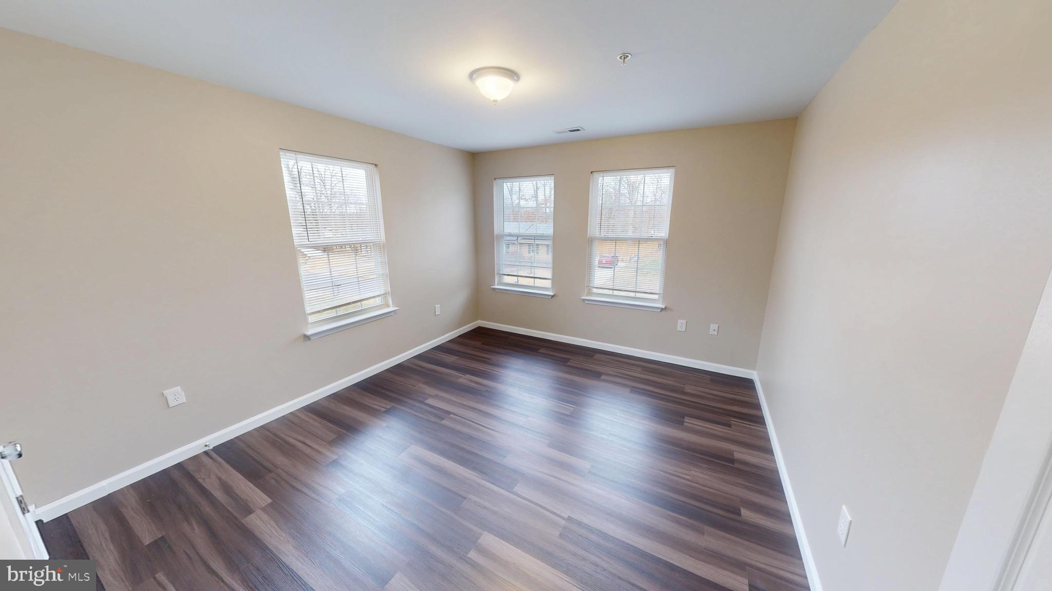 TANTALLON ON THE POTOMAC - Residential