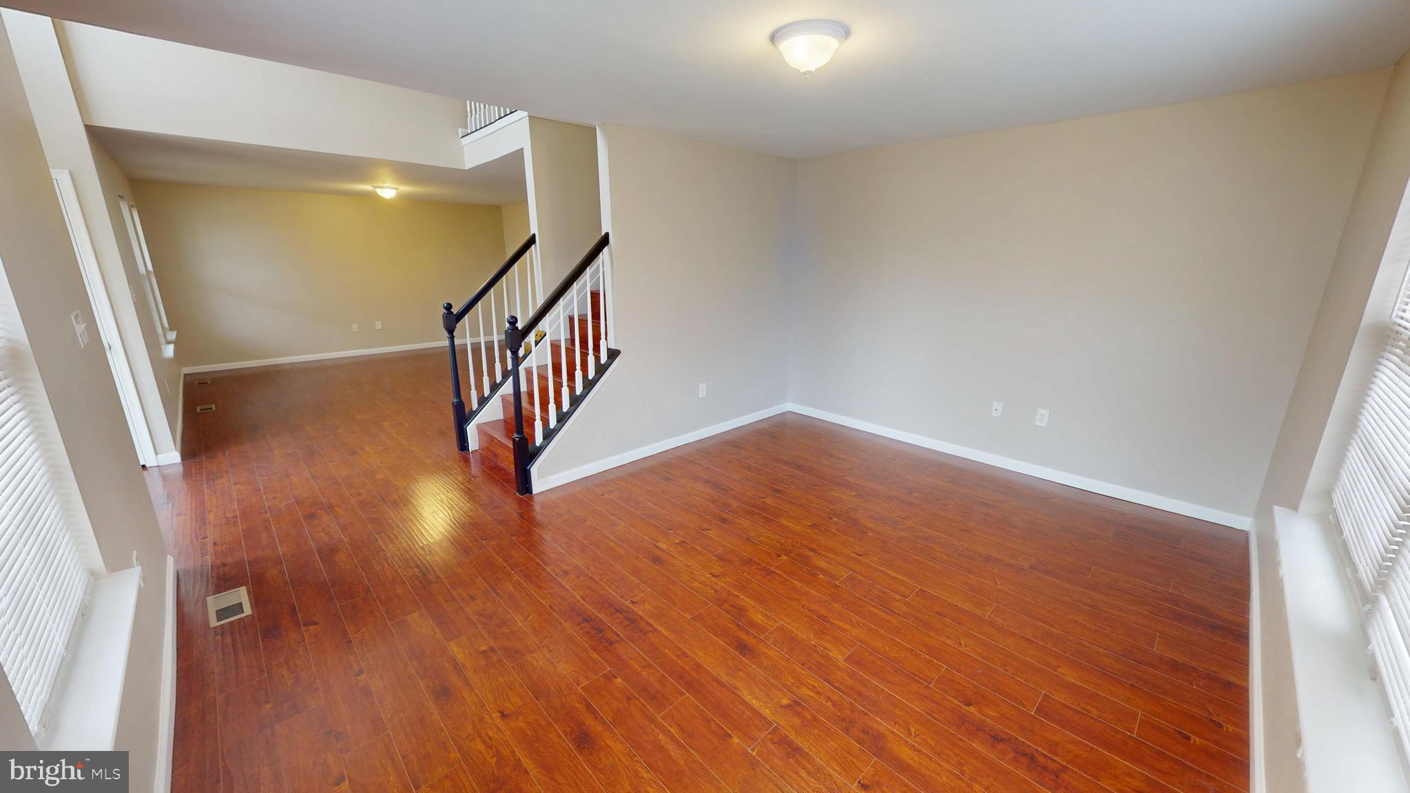 TANTALLON ON THE POTOMAC - Residential