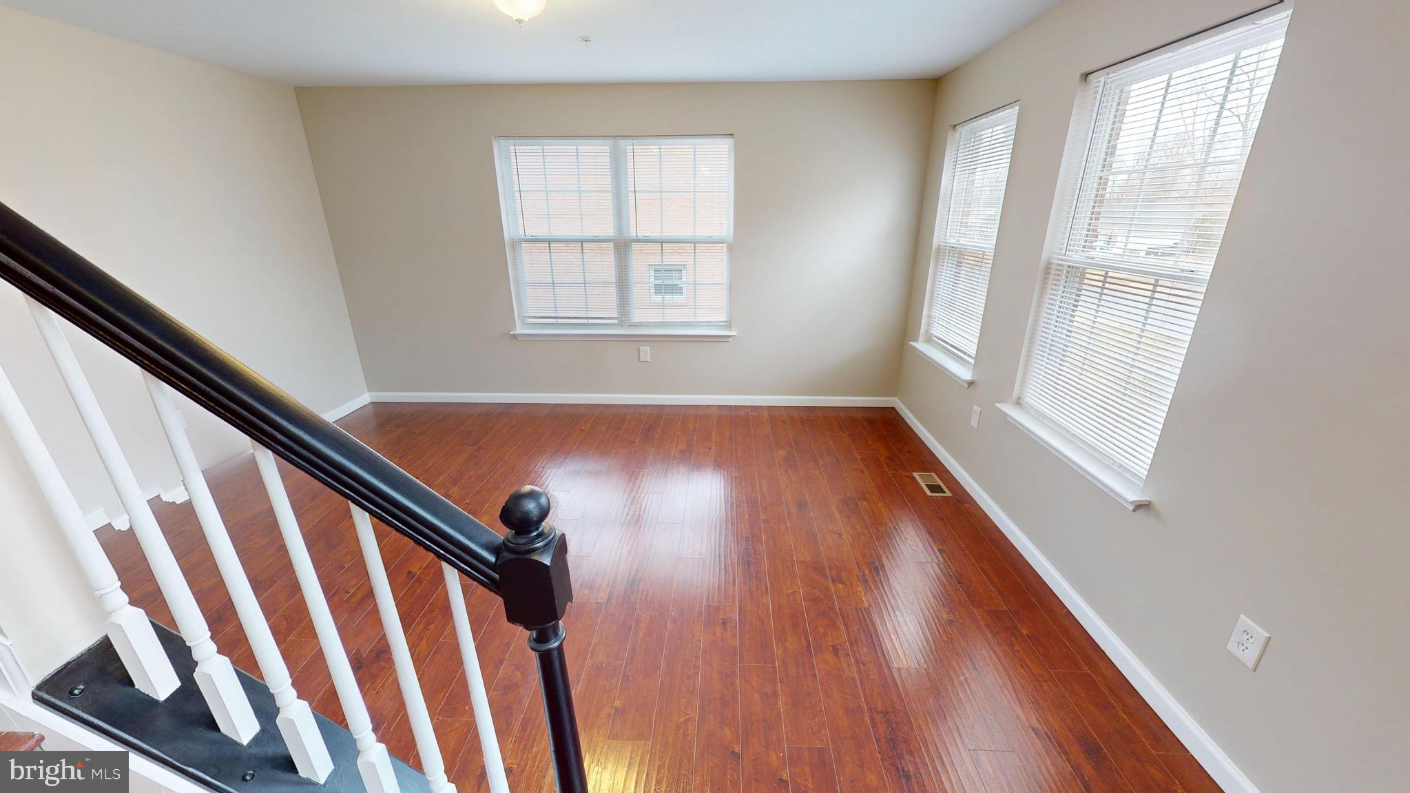 TANTALLON ON THE POTOMAC - Residential