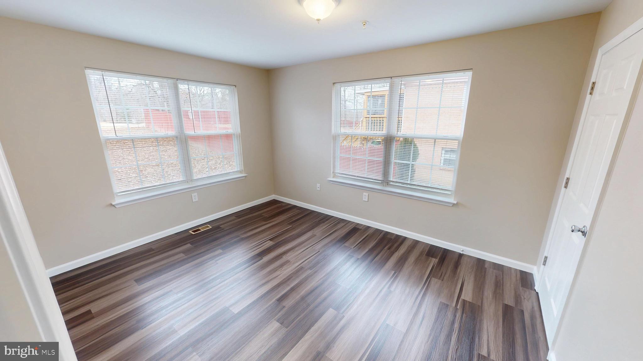 TANTALLON ON THE POTOMAC - Residential