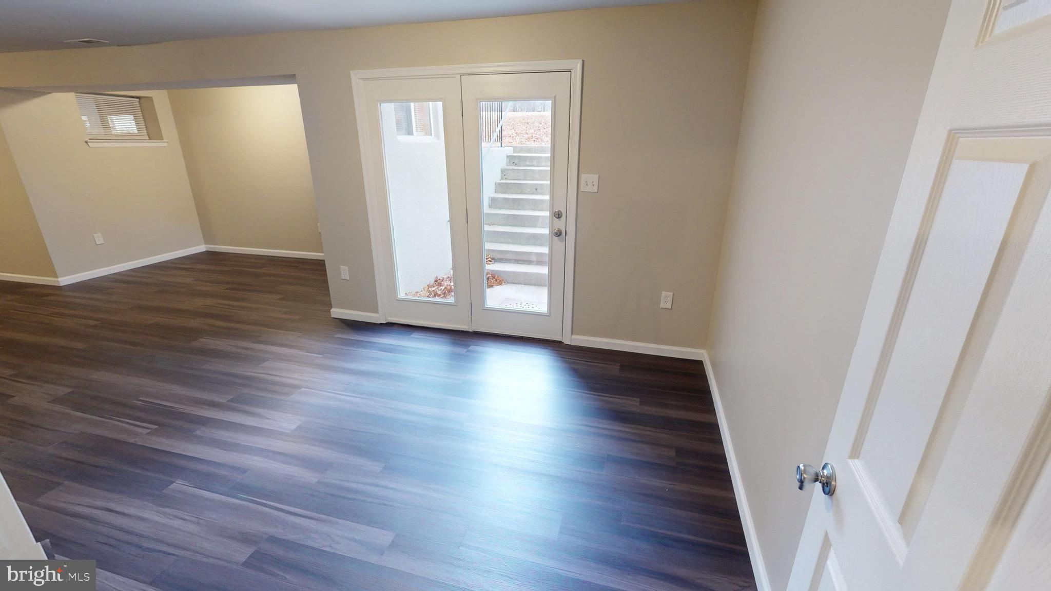 TANTALLON ON THE POTOMAC - Residential