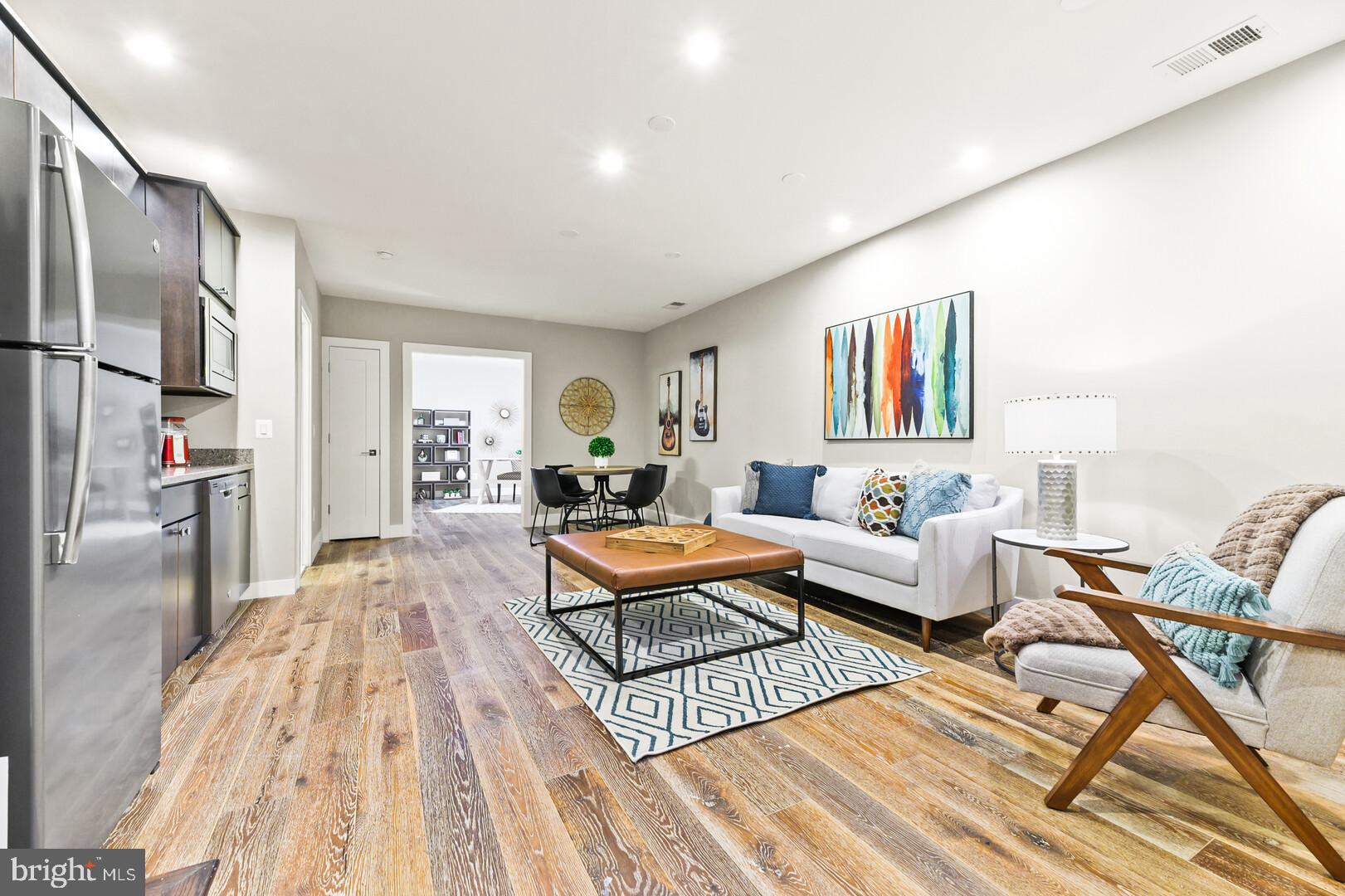 WILKES ROW - OLD TOWN - Residential