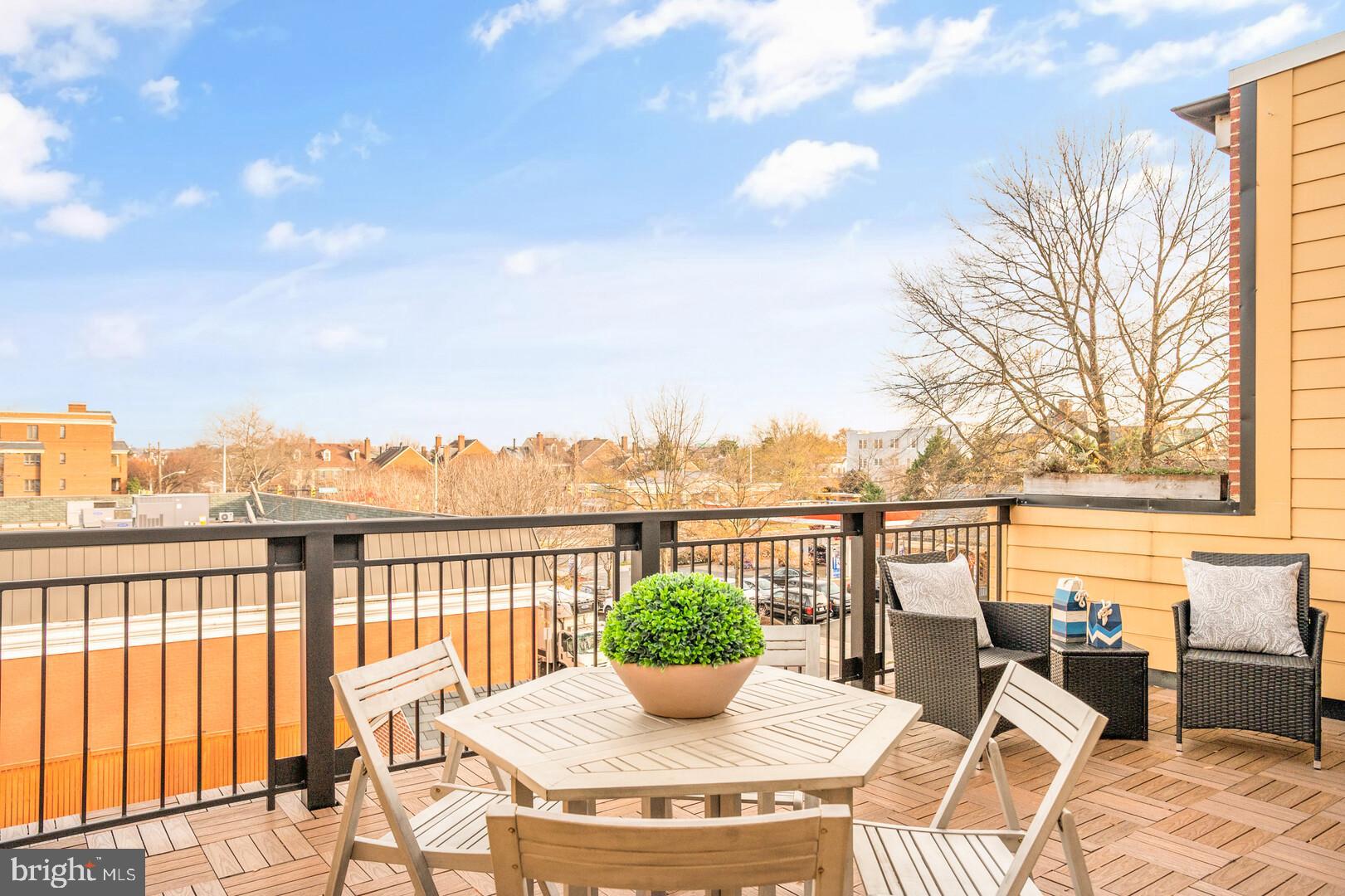 WILKES ROW - OLD TOWN - Residential