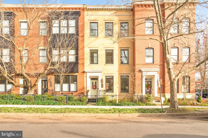 Location, Luxury and Leisure in Old Town Alexandria!  Welcome to an environmentally friendly, especially modern residence built in the heart of one of the nation?s most historic communities. This almost 3000 square foot townhome offers three lovely bedrooms, each with an ensuite bath, plus a large den on the lower level, also with a full bath, and all in an EarthCraft certified energy efficient design. Household or party meals will be a pleasure to prepare in the bright and airy gourmet kitchen, boasting quartz countertops, a central island with waterfall edge, Thermador stainless steel appliances and lots of natural light. Six-inch-wide plank hardwood floors compliment the sleek moldings that contribute to the modern yet familiar feel and a sound system on the main level offers additional convenience for indoor entertaining.  Outdoor entertaining possibilities include a private backyard with garden patio or rooftop terrace. The lower-level den can also function as an office or guest suite, with a full bath, kitchenette, and separate entrance. Wilkes Row is a boutique collection of townhomes built in 2016, located just walking distance from Old Town?s Waterfront as well as the many shops, restaurants and parks in the area. Amazon HQ2, Regan National Airport, I-495 and Metro and Rail Stations are all nearby conveniences.  So, if you?re looking to meld the charm of history with a modern approach to contemporary life, come see what this residence has to offer! Be sure to view the 3D tour: http://carmichaelphotovideo.gofullframe.com/ut/430_South_Columbus_St.html