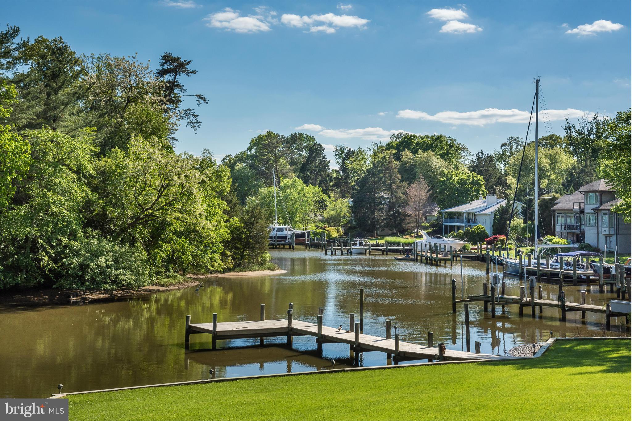 WILD ROSE SHORES - Residential