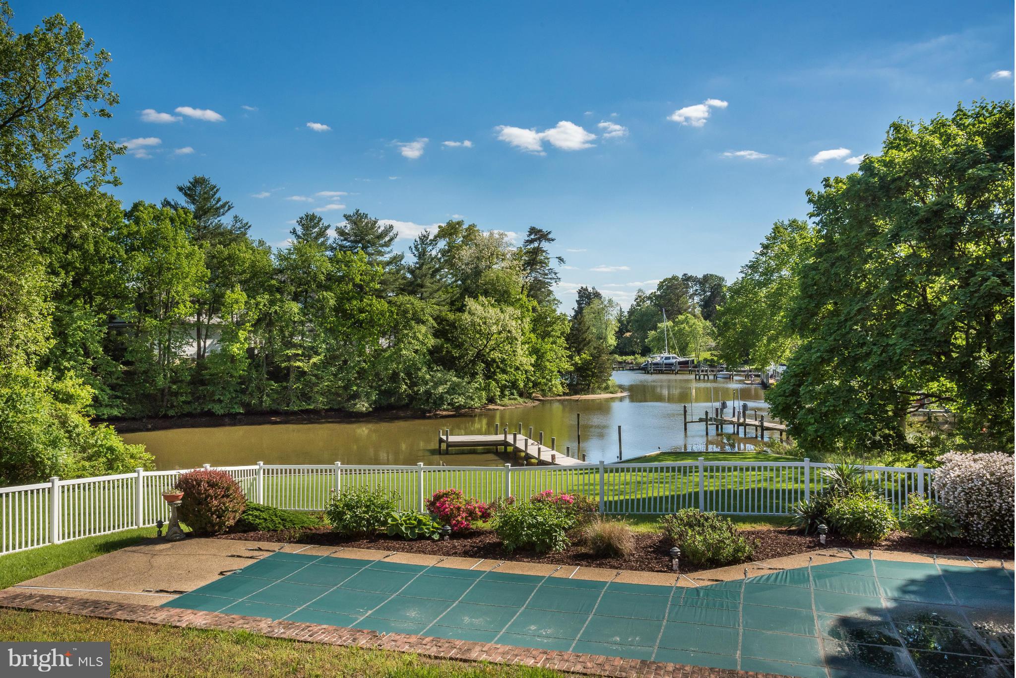 WILD ROSE SHORES - Residential