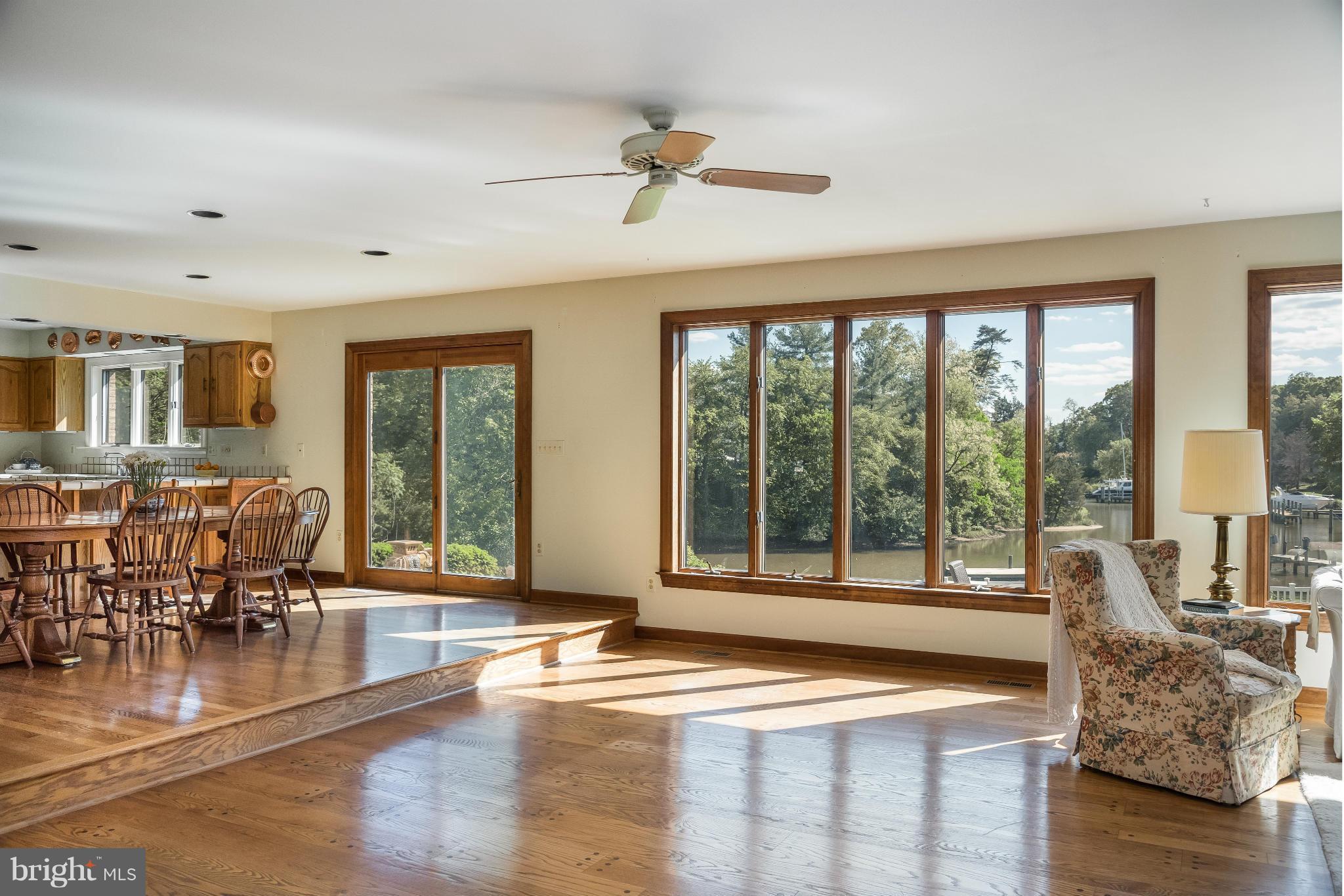 WILD ROSE SHORES - Residential