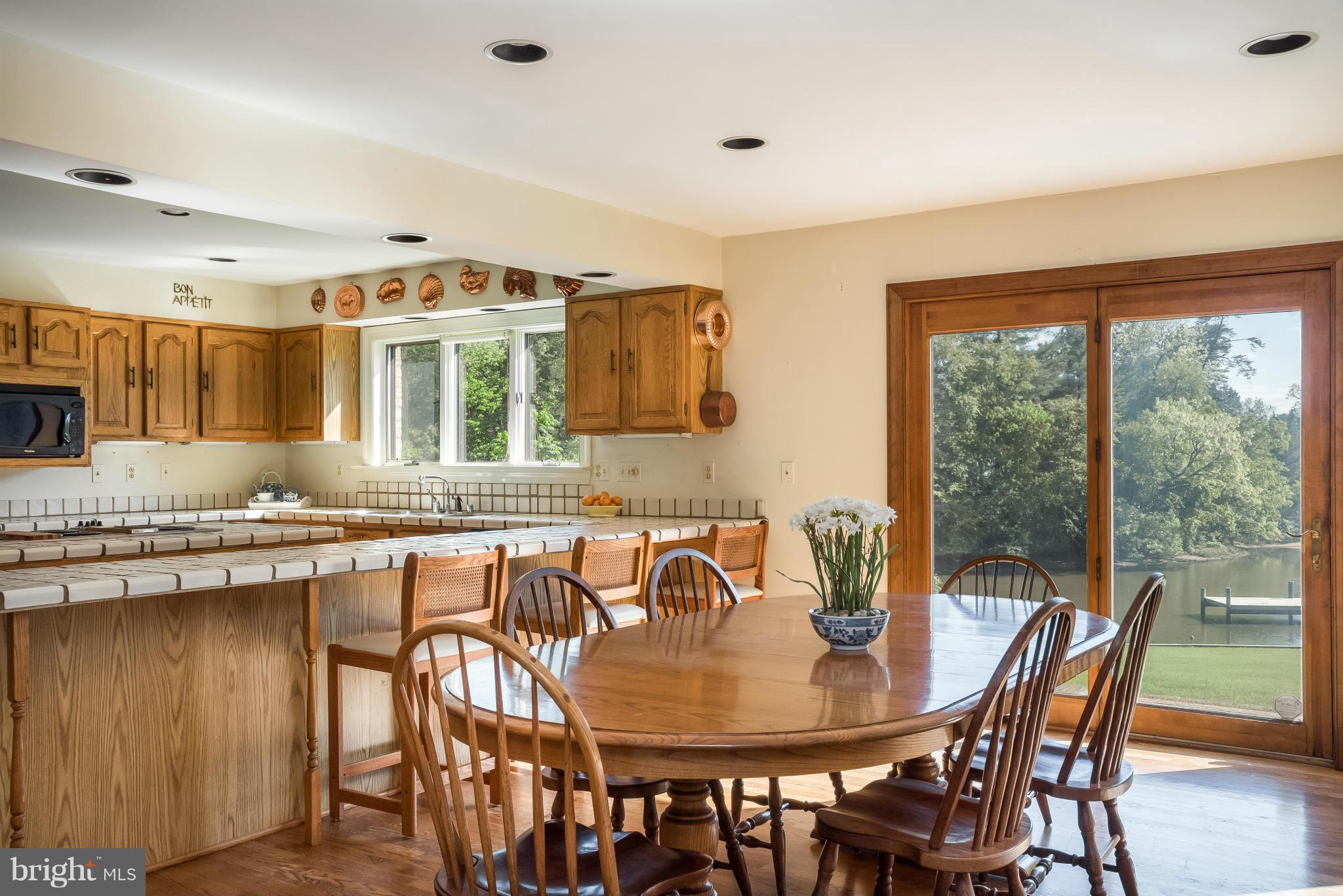 WILD ROSE SHORES - Residential