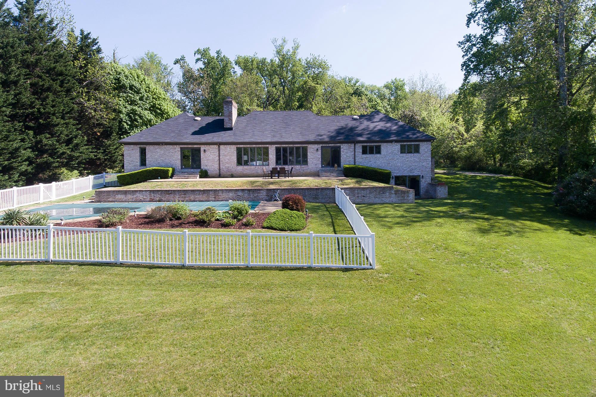 WILD ROSE SHORES - Residential