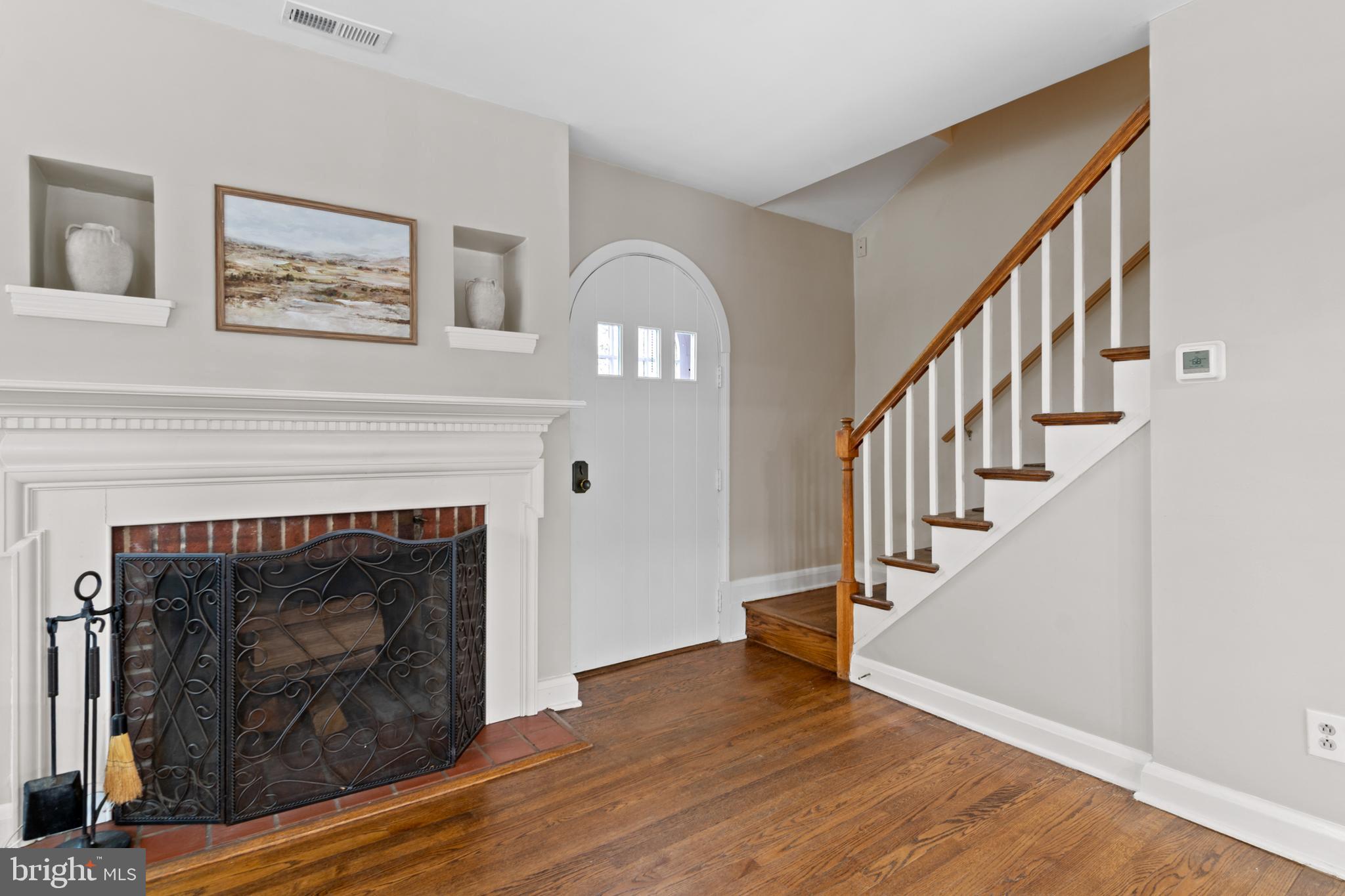 COLONIAL GARDENS - Residential