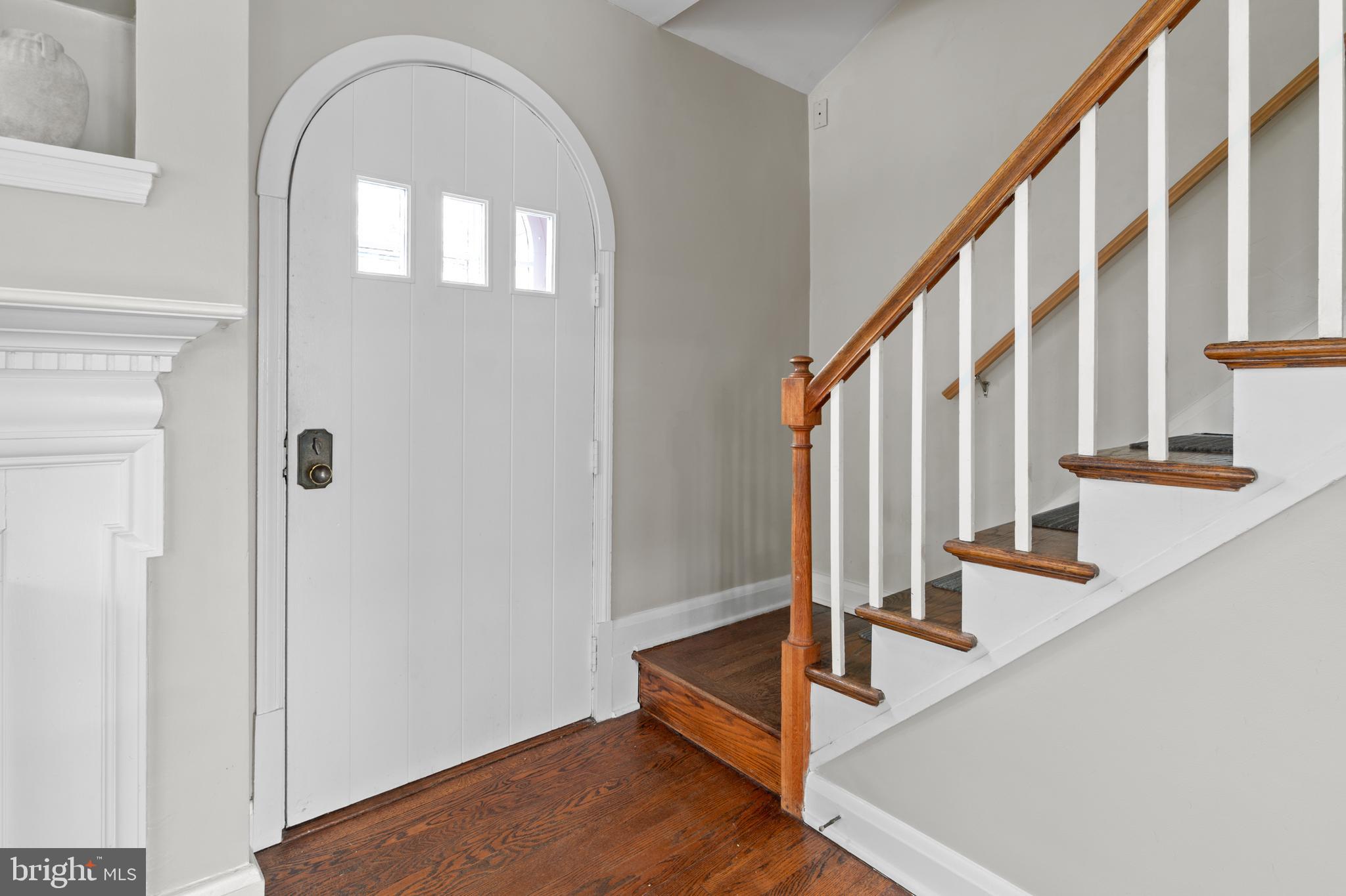 COLONIAL GARDENS - Residential