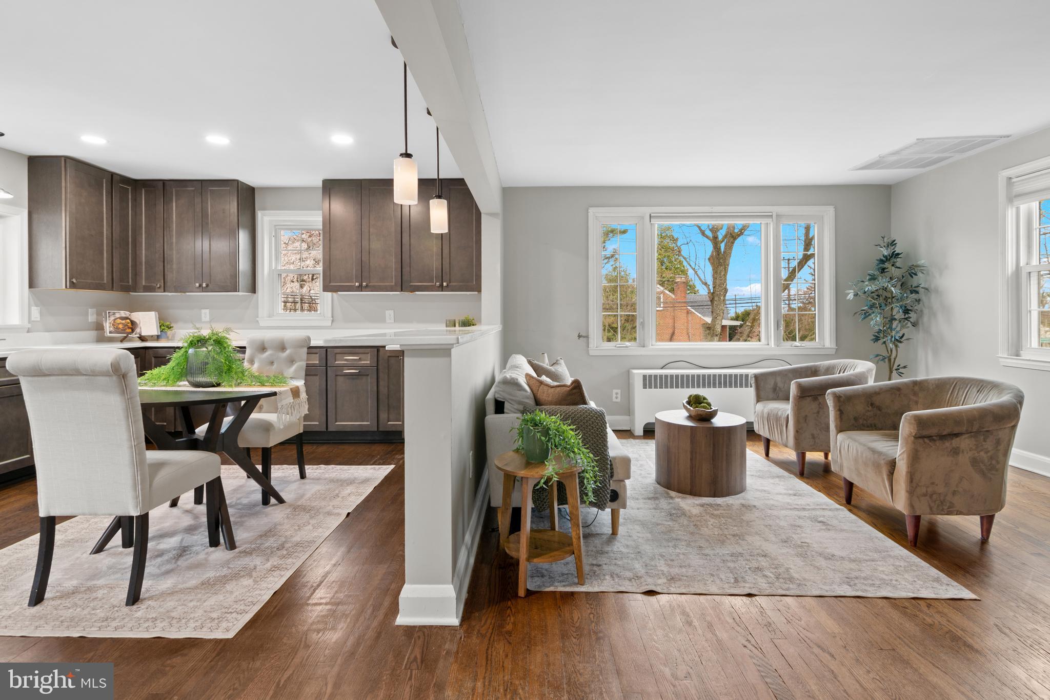 COLONIAL GARDENS - Residential