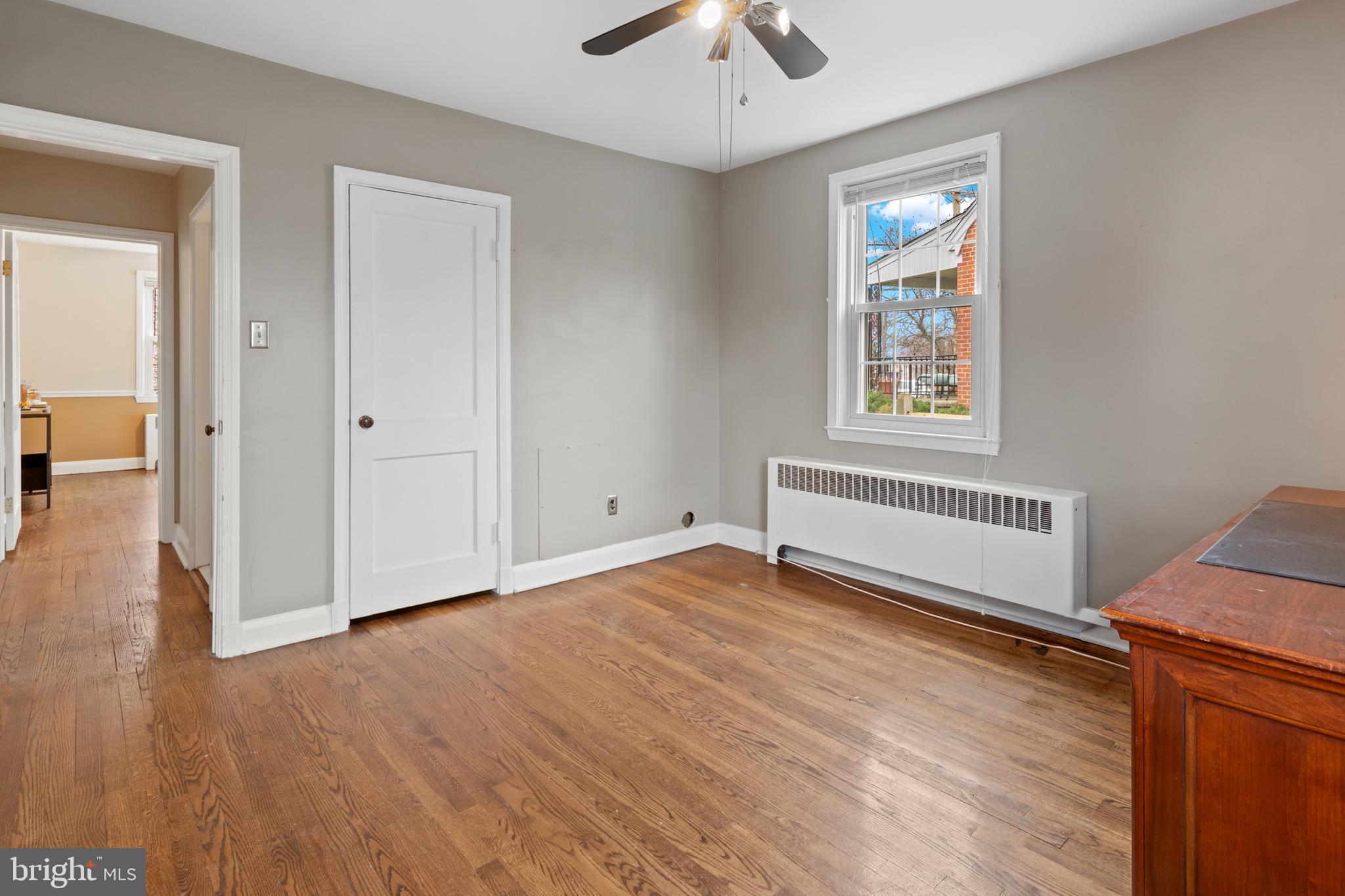 COLONIAL GARDENS - Residential