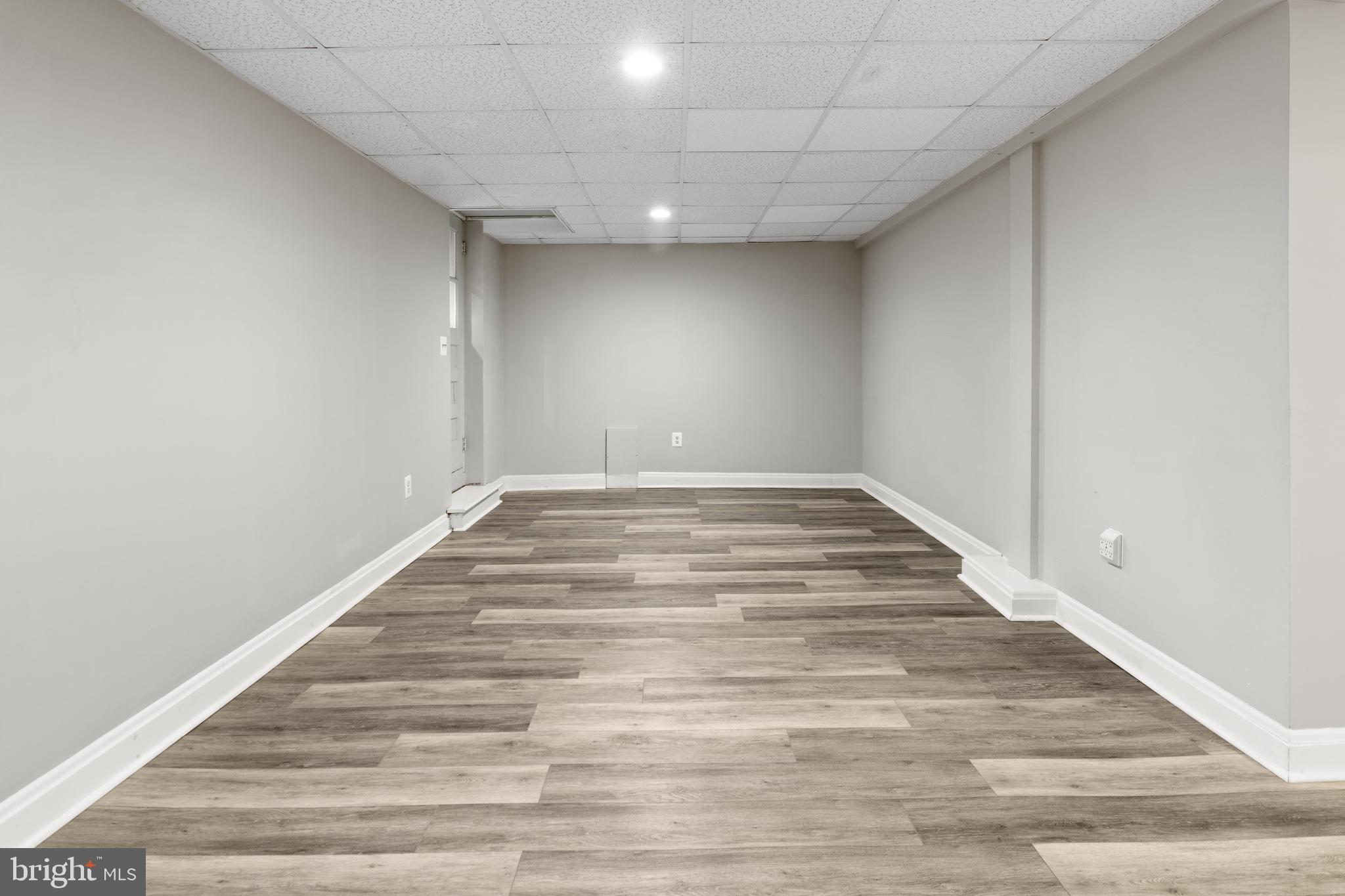 COLONIAL GARDENS - Residential