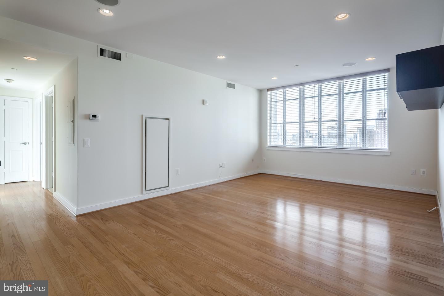CENTER CITY - Residential Lease