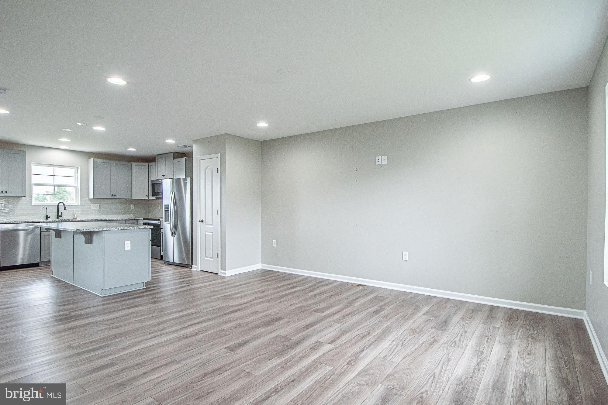 MORNING DOVE ESTATES - Residential