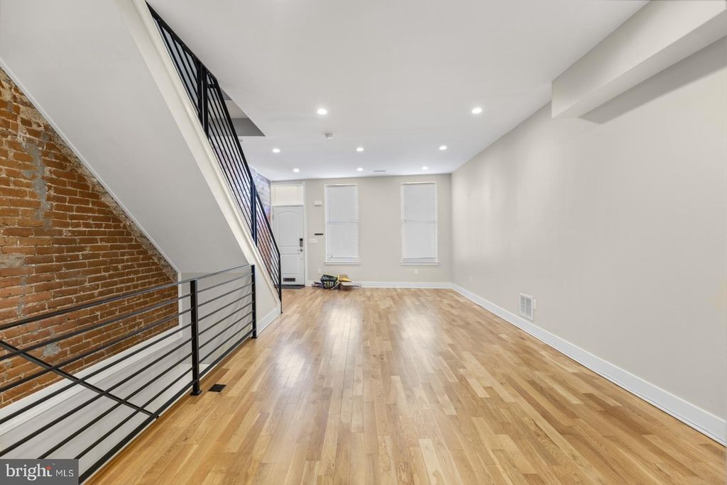 Photo of 912 Ellsworth Street, PHILADELPHIA, PA 19147 (MLS # PAPH2576510)