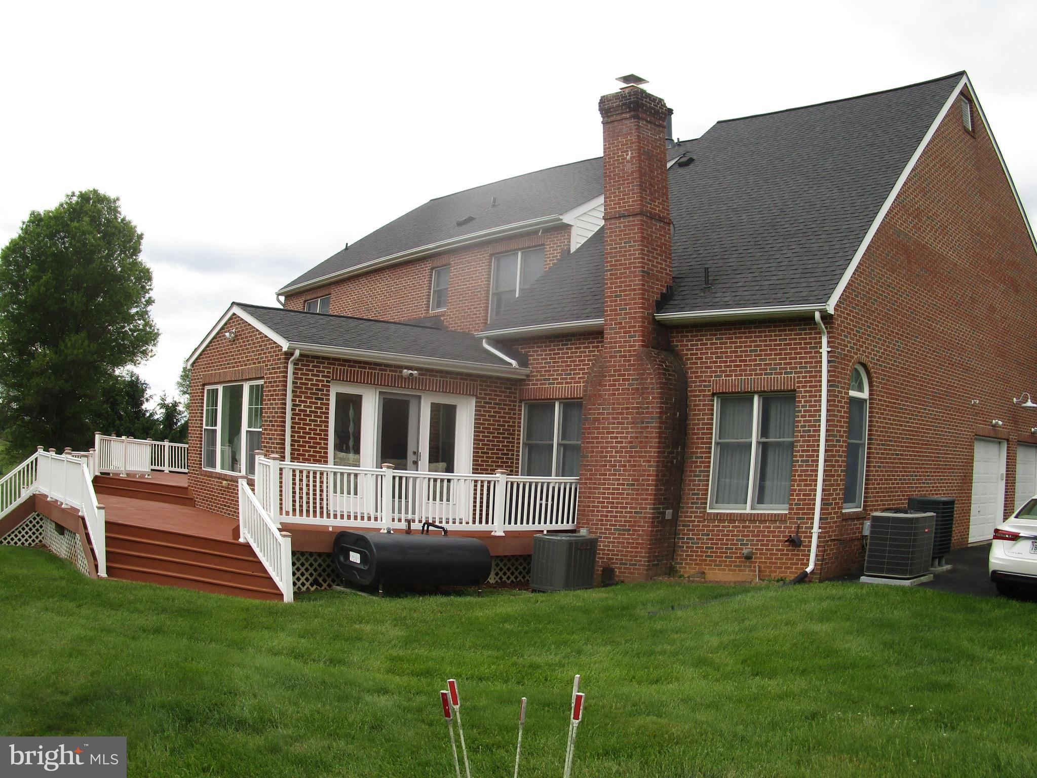 WILLOW HIGHLANDS - Residential
