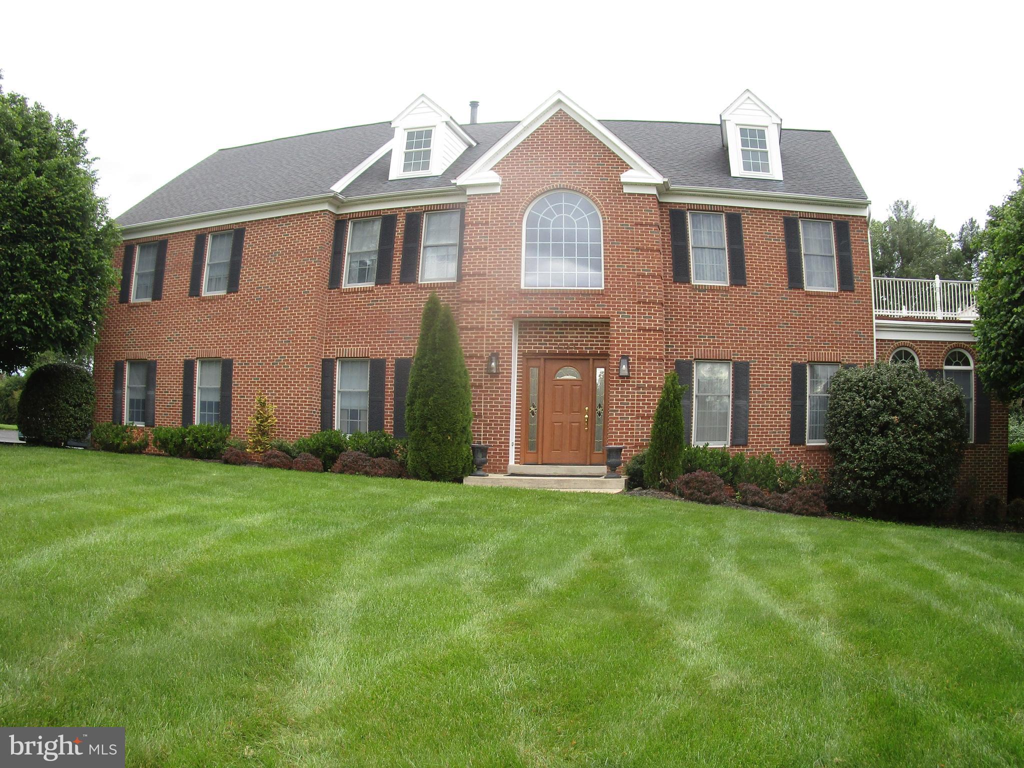 WILLOW HIGHLANDS - Residential