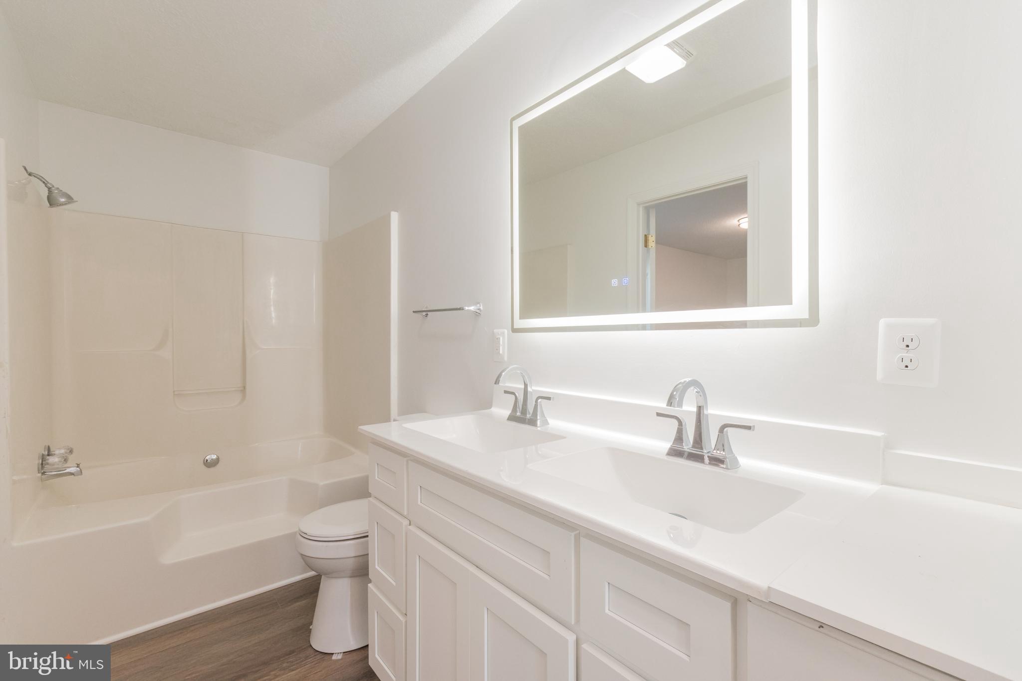 NADENBOUSCH HEIGHTS - Residential