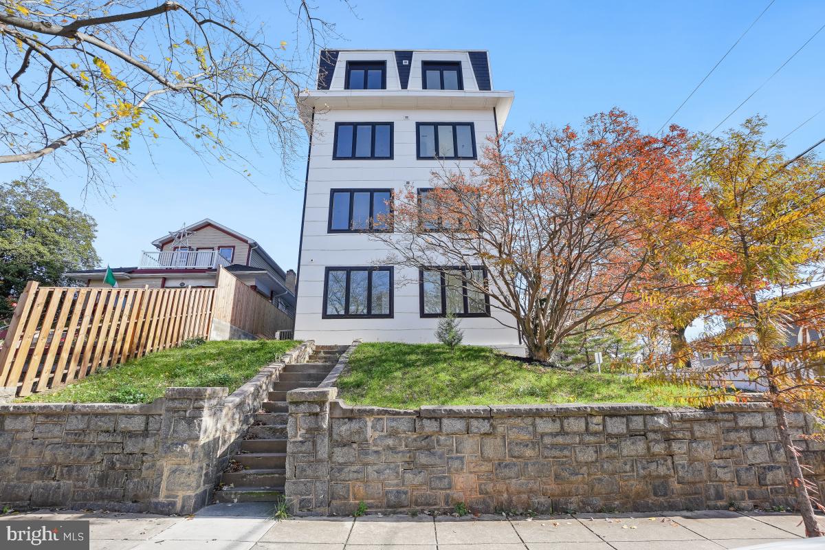 3011 20TH STREET NE 1