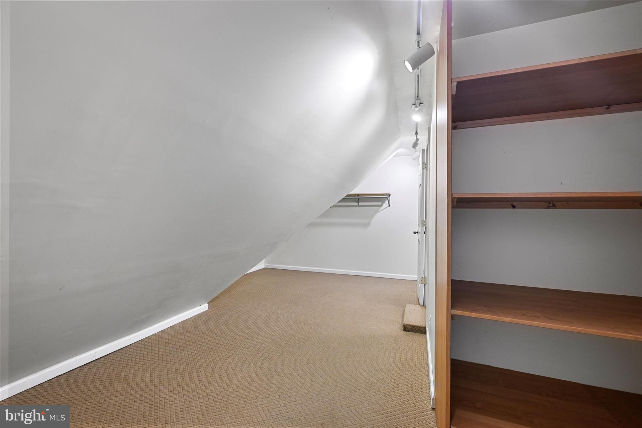 GUILFORD - Residential