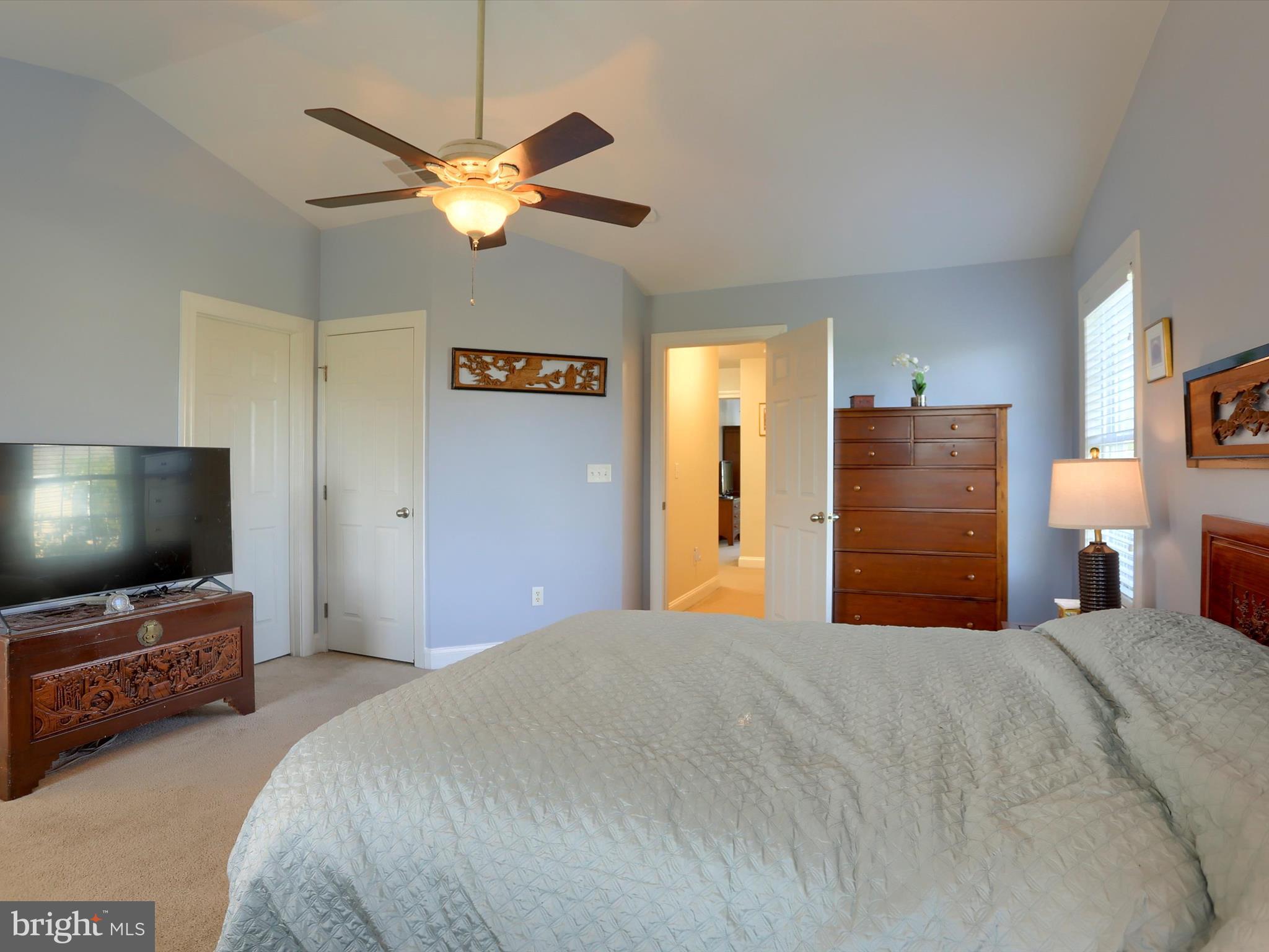 THE ENCLAVE - Residential