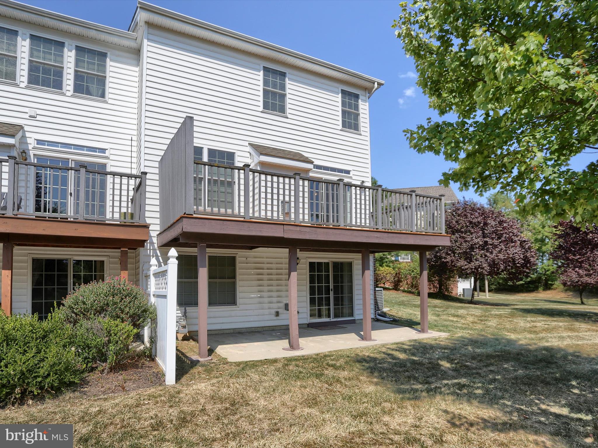 THE ENCLAVE - Residential