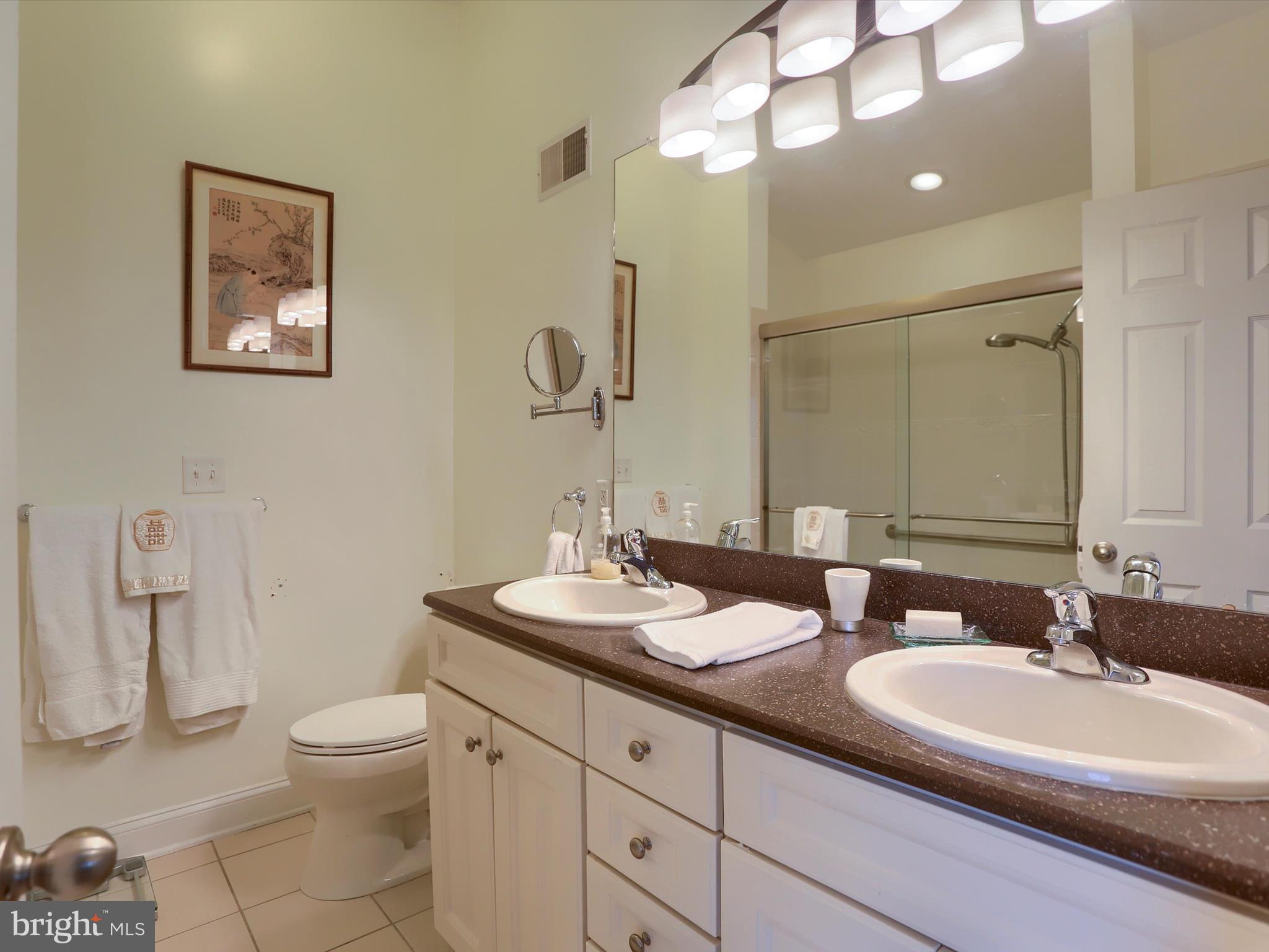 THE ENCLAVE - Residential