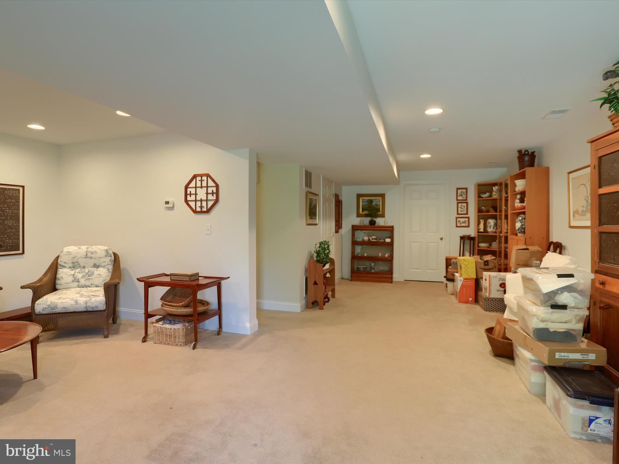 THE ENCLAVE - Residential