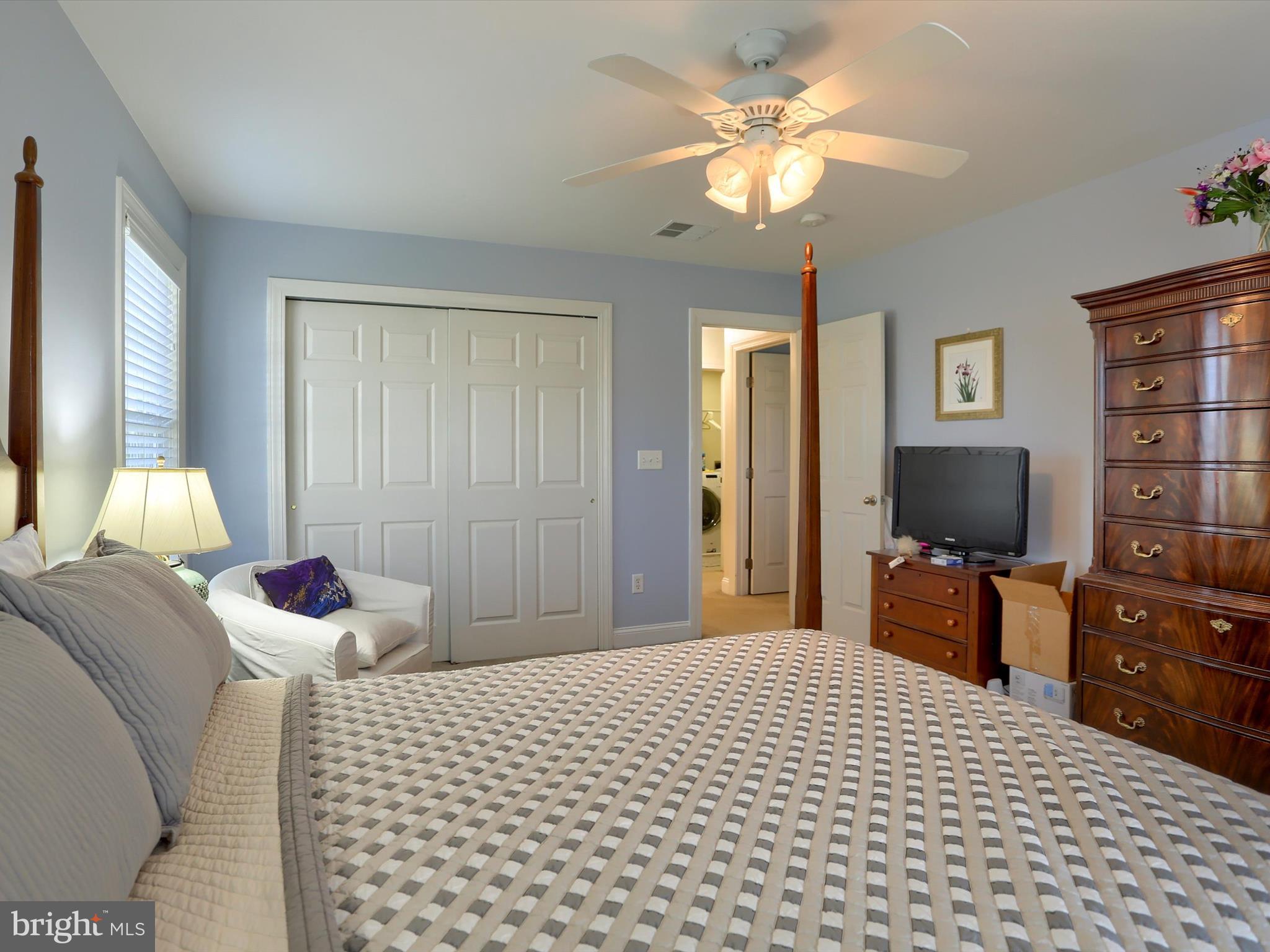 THE ENCLAVE - Residential