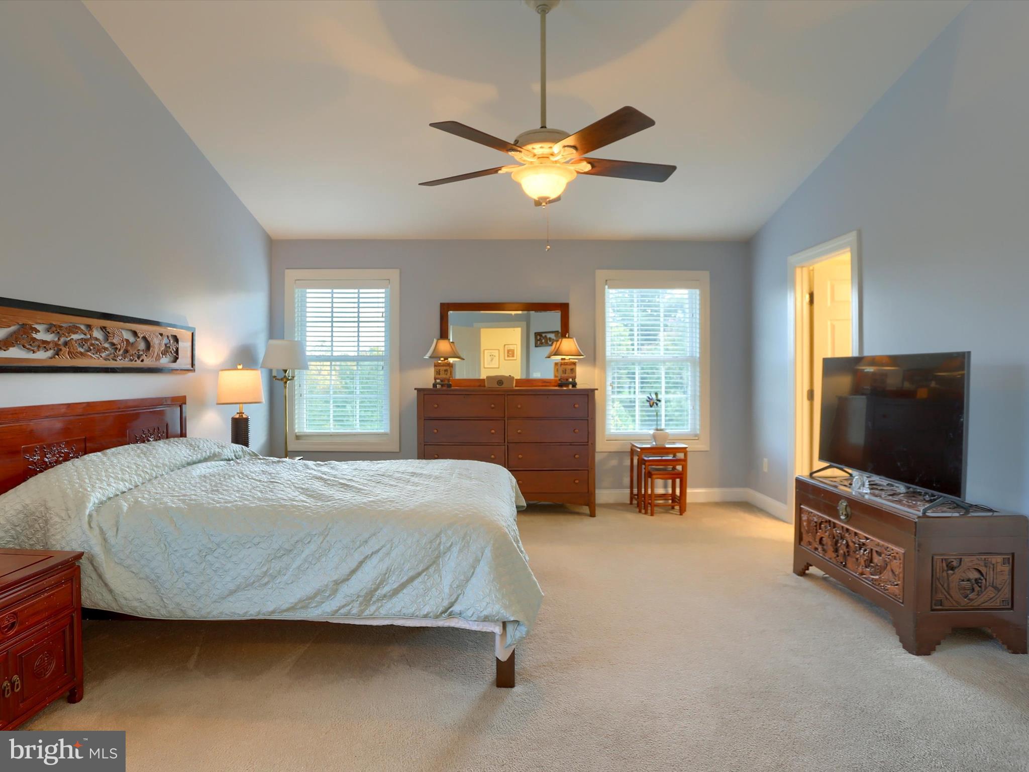 THE ENCLAVE - Residential