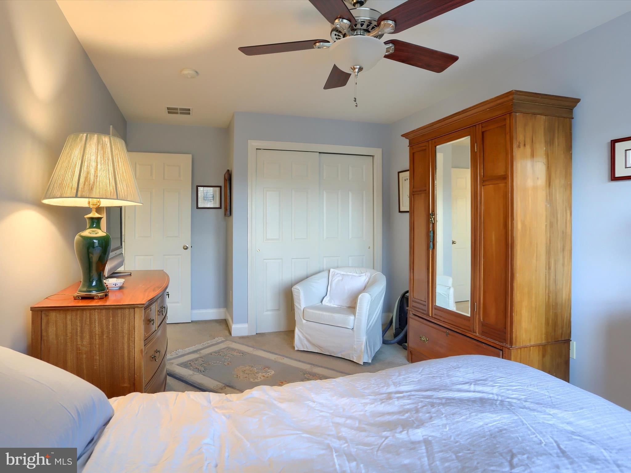 THE ENCLAVE - Residential