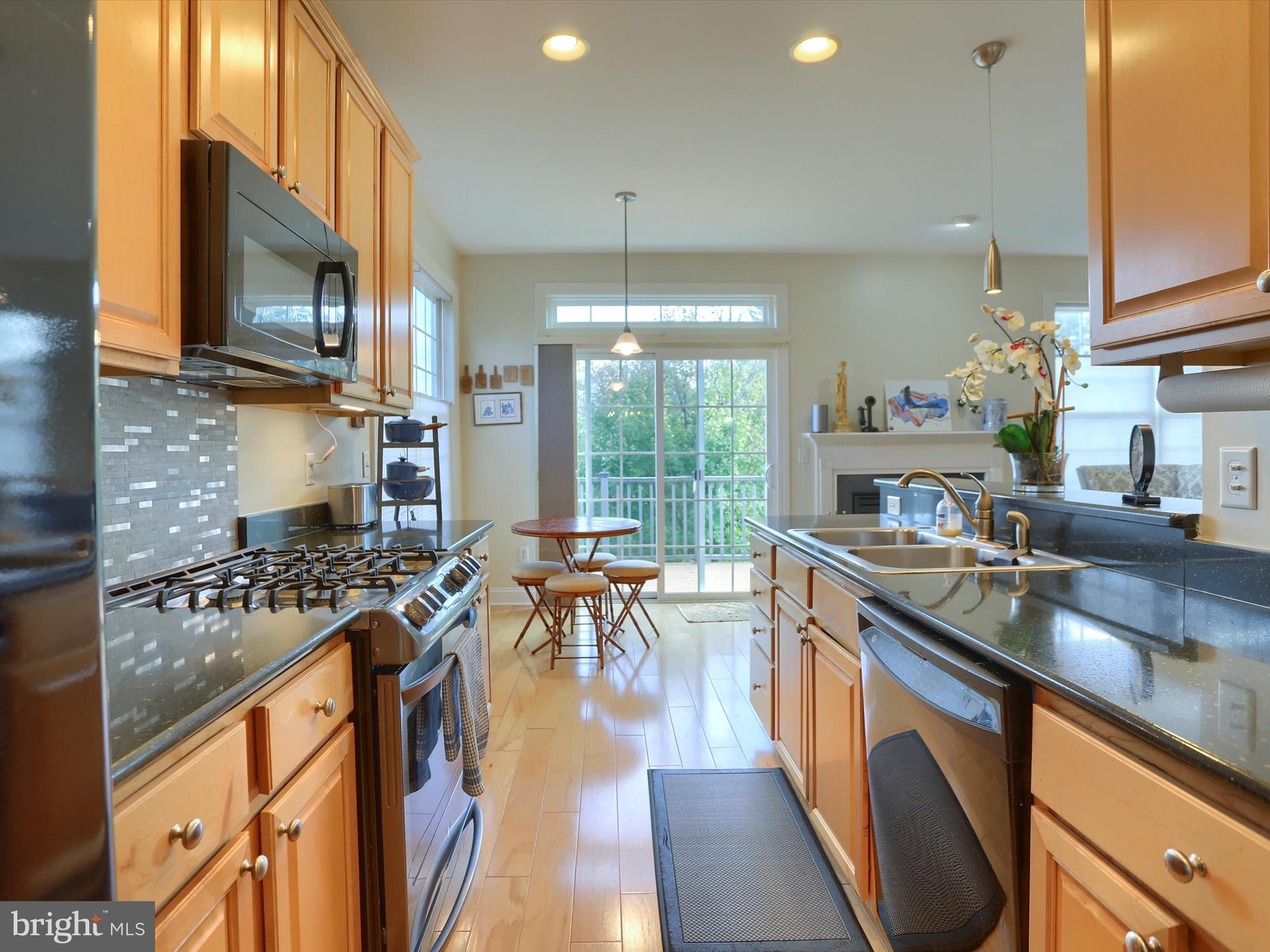 THE ENCLAVE - Residential