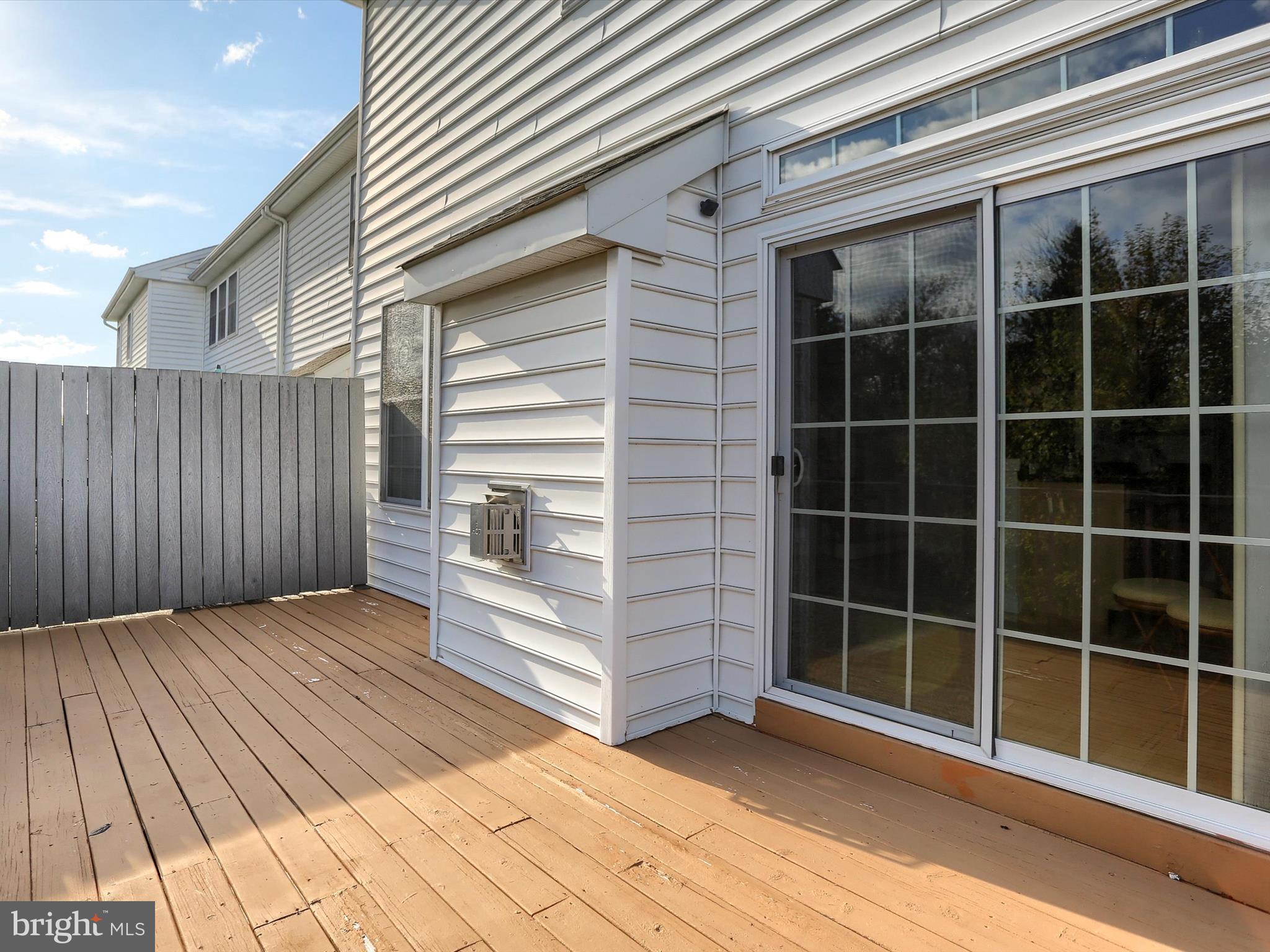 THE ENCLAVE - Residential