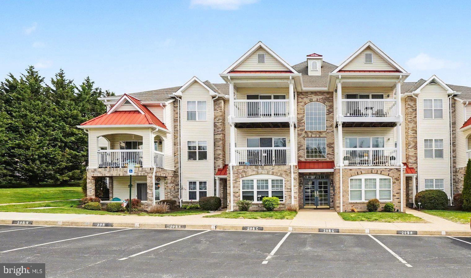 205 KIMARY COURT 205-B
