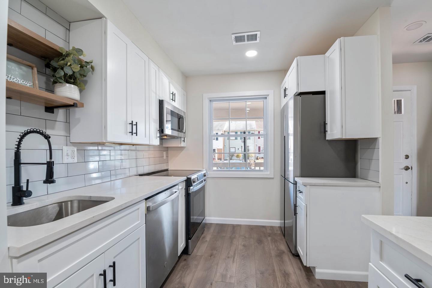 STONERIDGE - Residential Lease