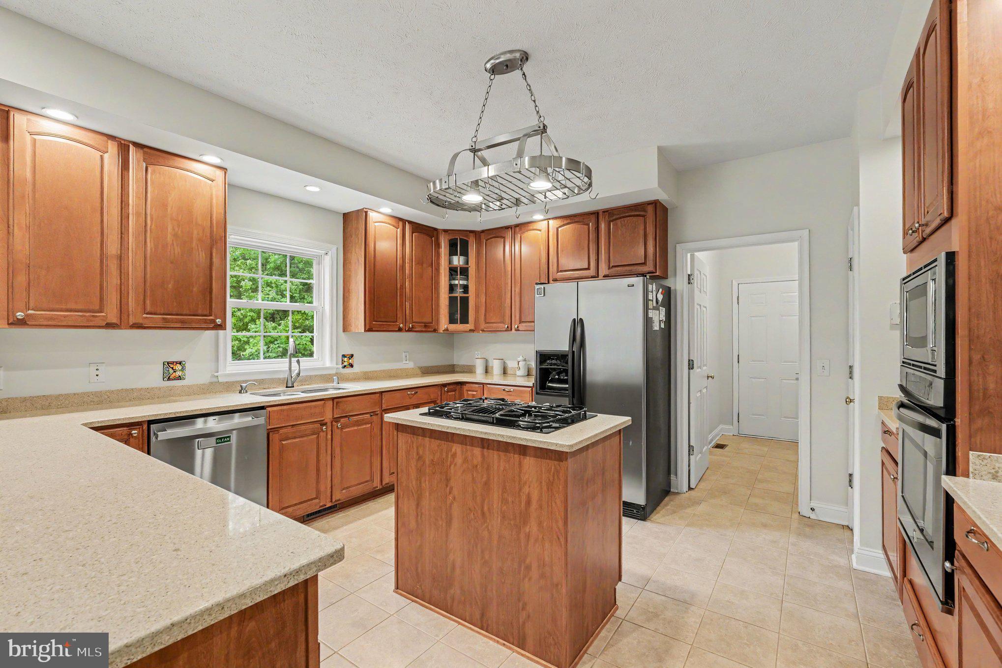 PO RIVER PLANTATION - Residential