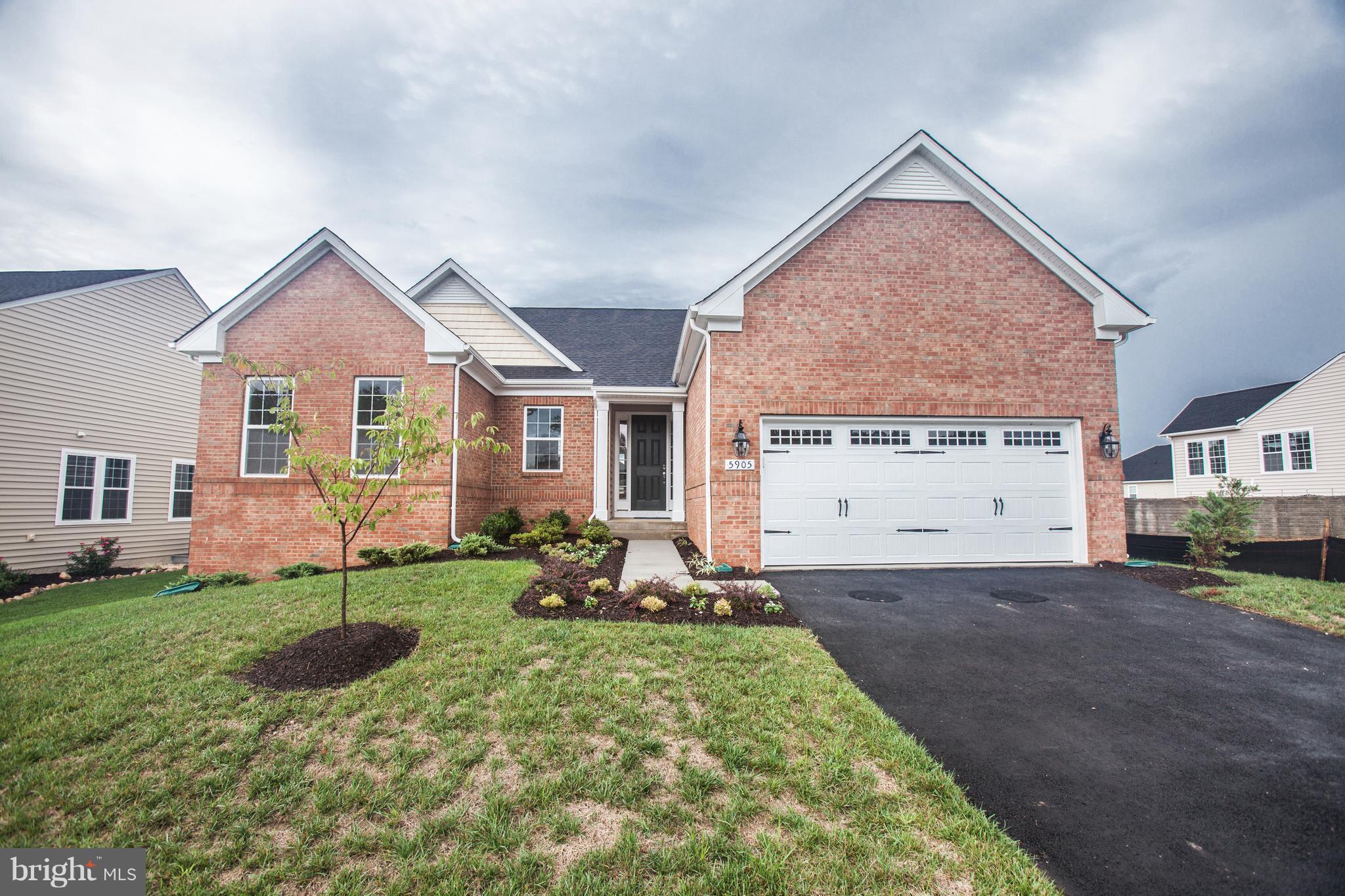 VIRGINIA HERITAGE AT LEE'S PARK - Residential