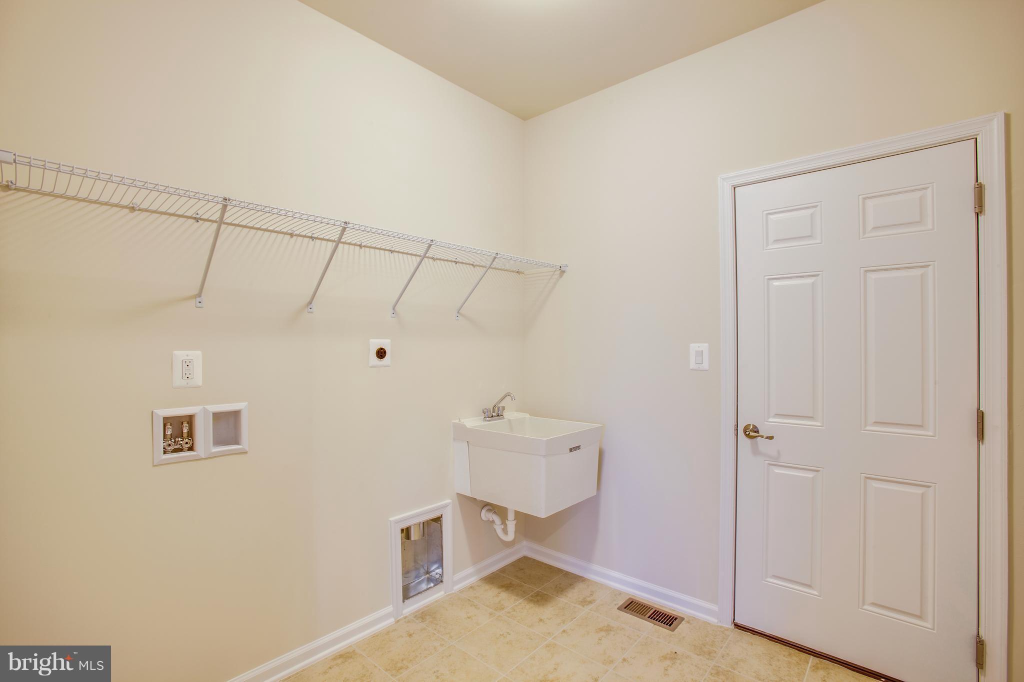 VIRGINIA HERITAGE AT LEE'S PARK - Residential