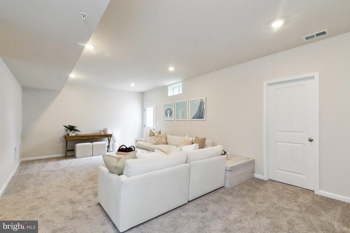 SCOTLAND HEIGHTS - Residential