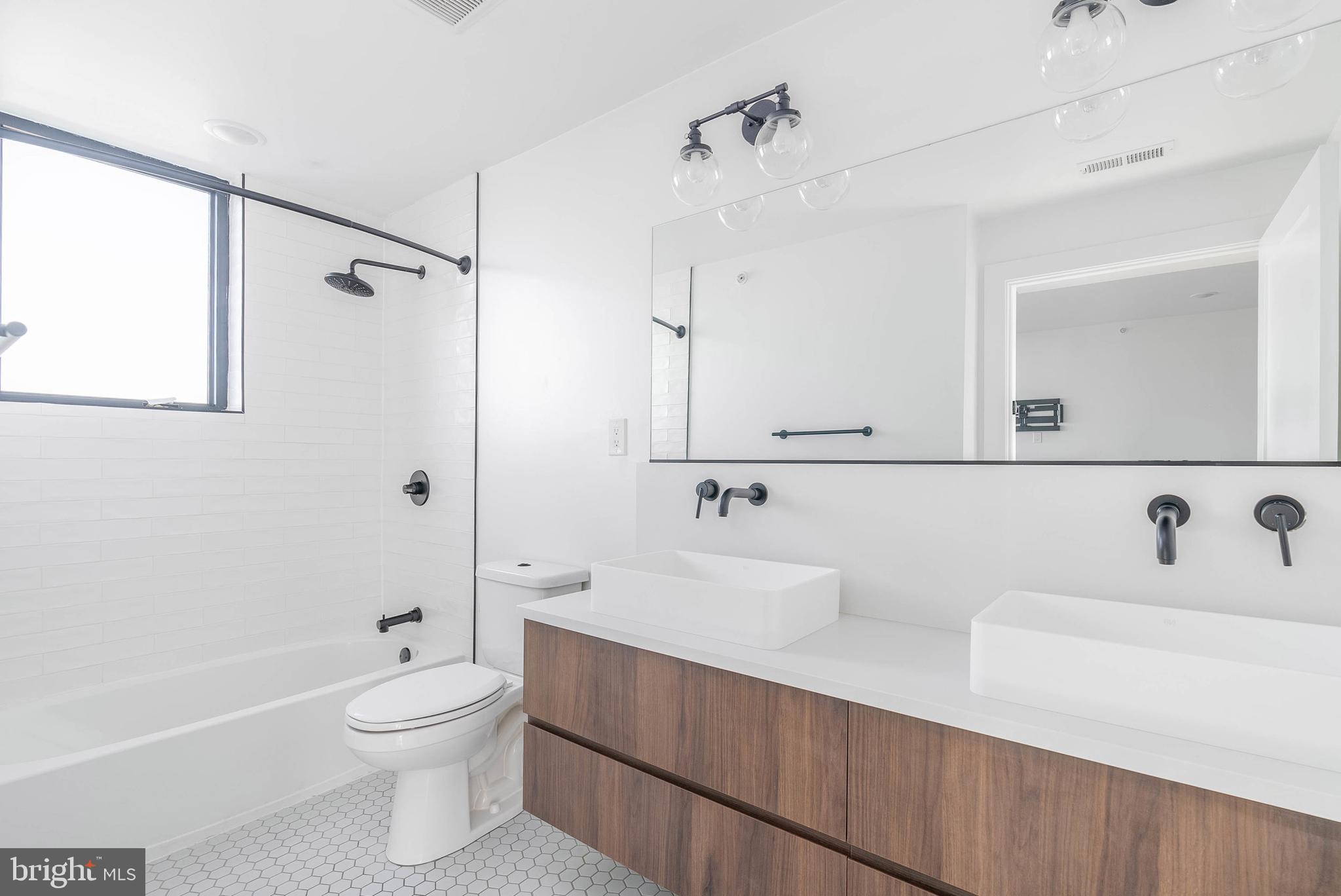 FRANCISVILLE - Residential Lease