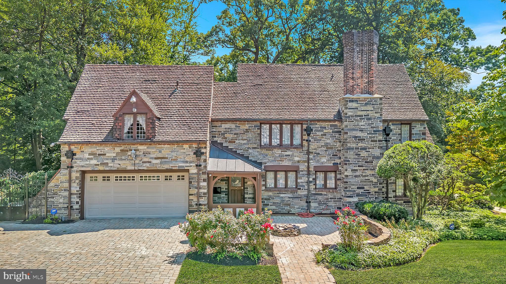 2 HILVISTA BOULEVARD