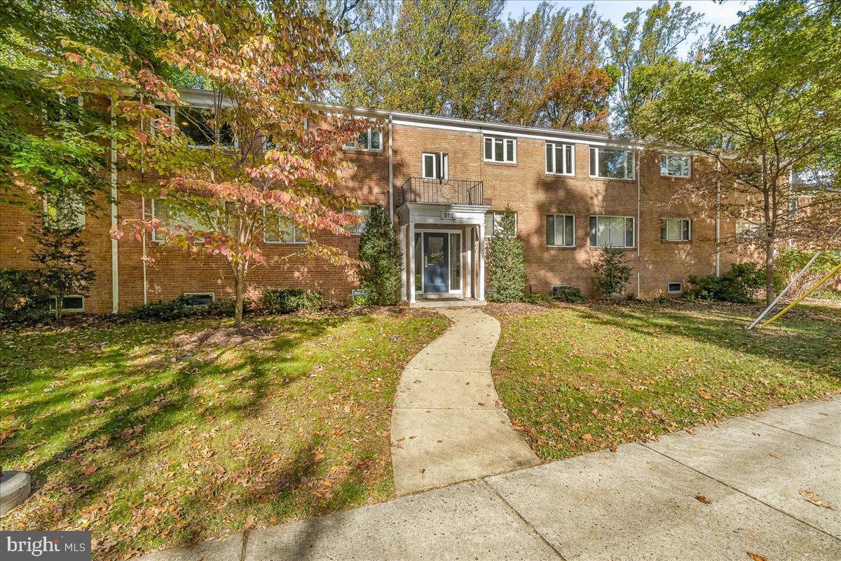 10412 MONTROSE AVENUE 104