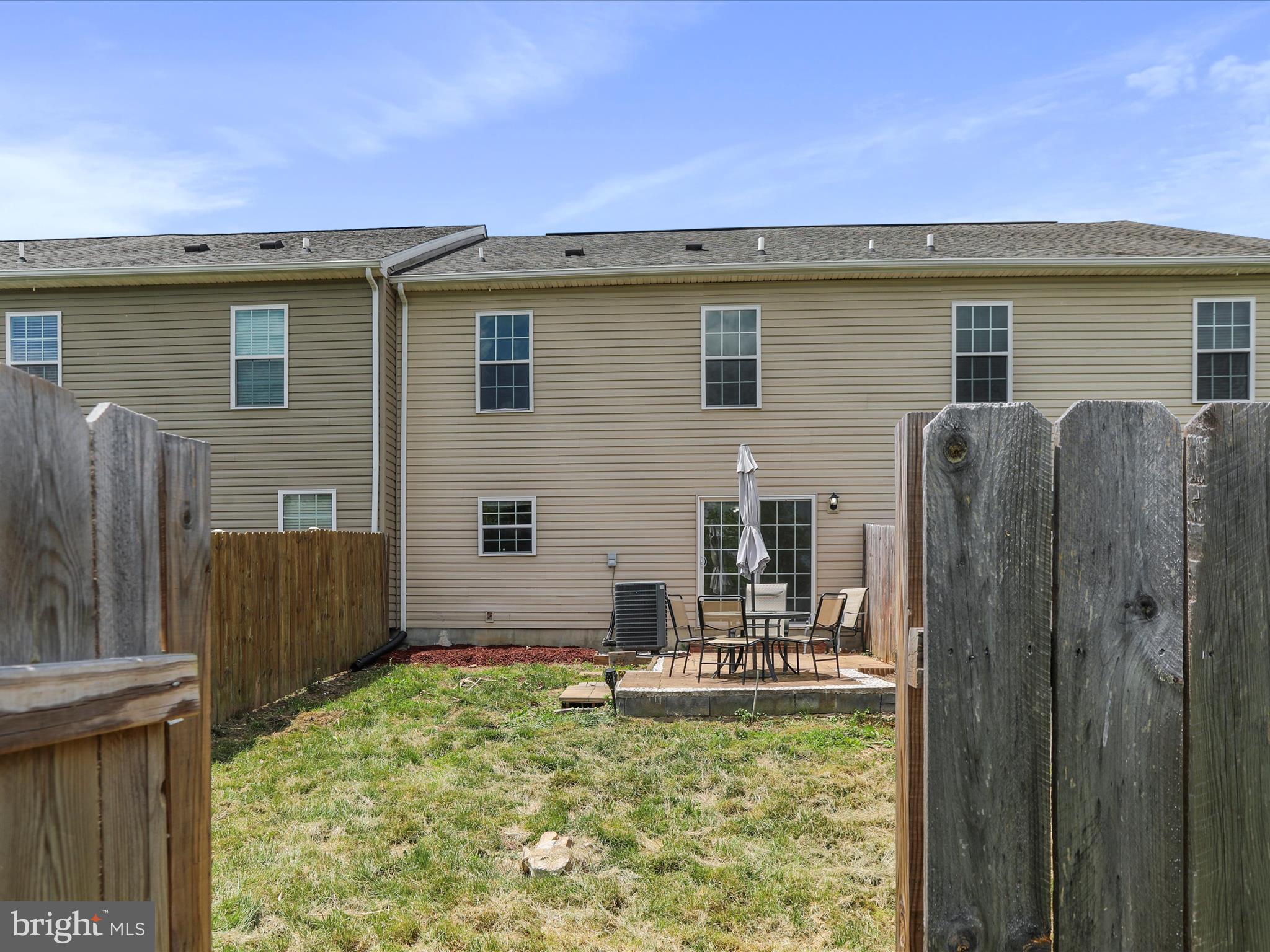 TOWNES AT OAKHURST - Residential