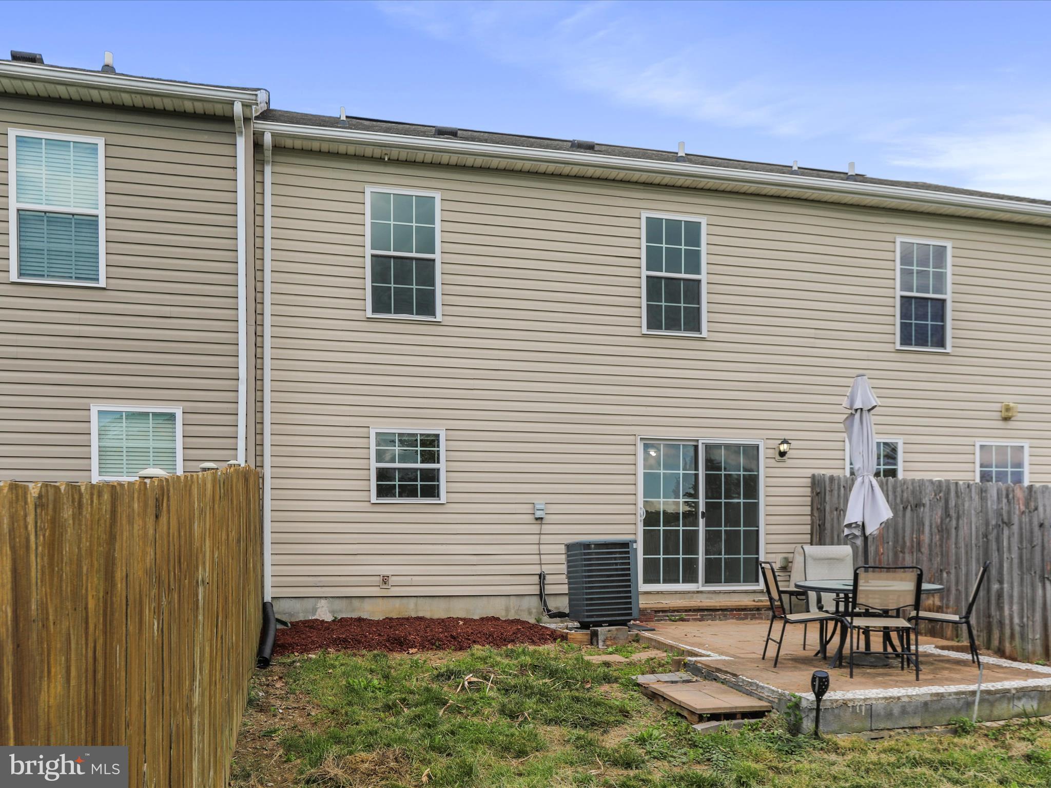 TOWNES AT OAKHURST - Residential