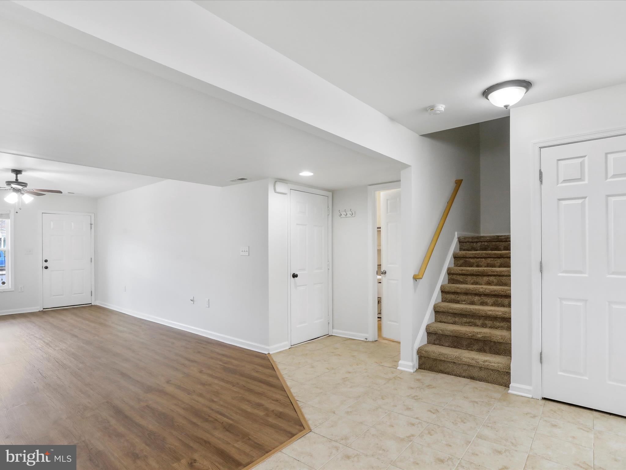 TOWNES AT OAKHURST - Residential