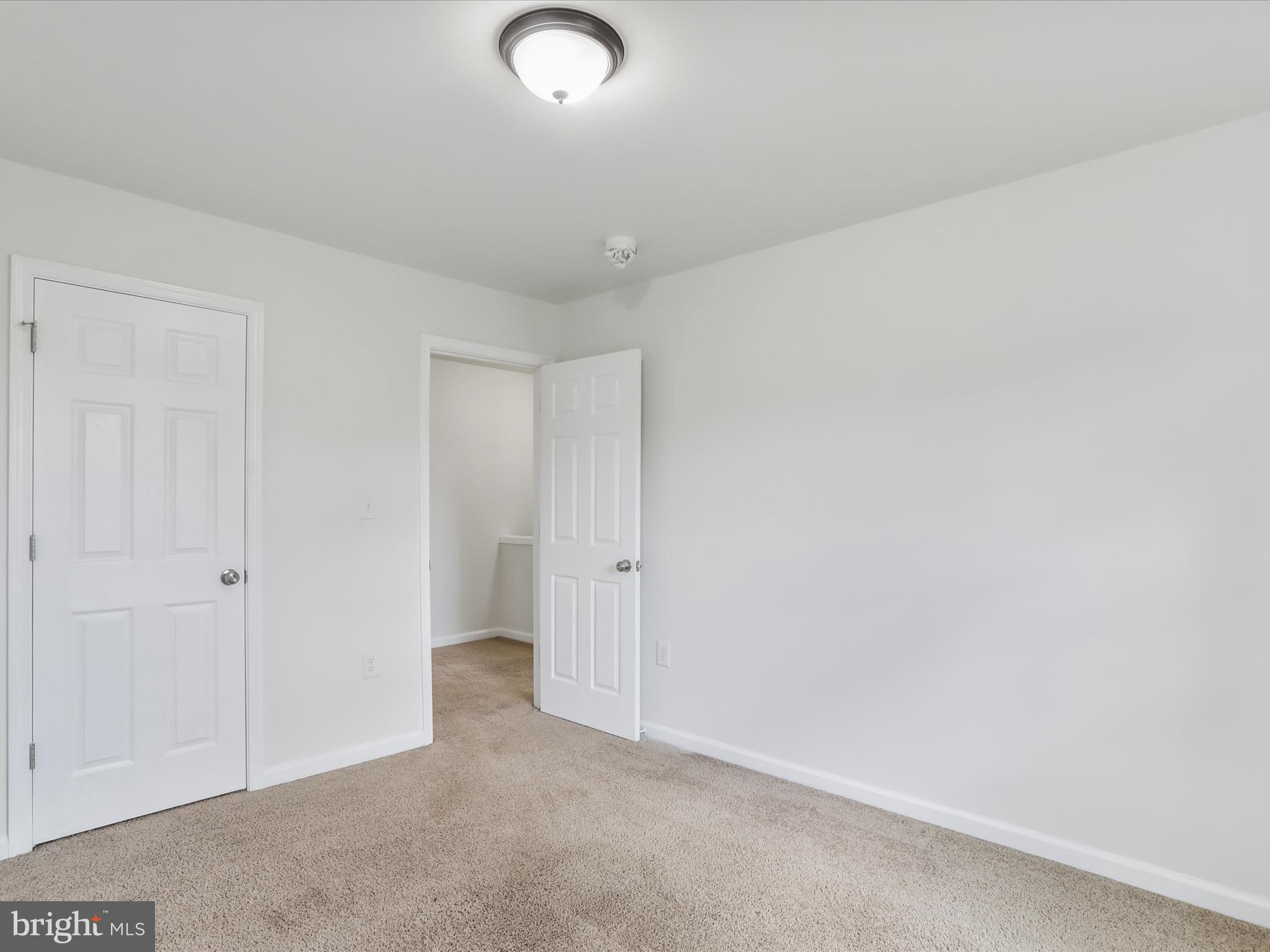 TOWNES AT OAKHURST - Residential