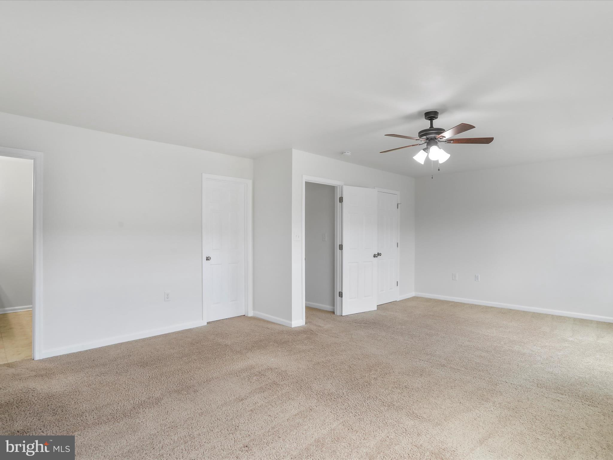 TOWNES AT OAKHURST - Residential