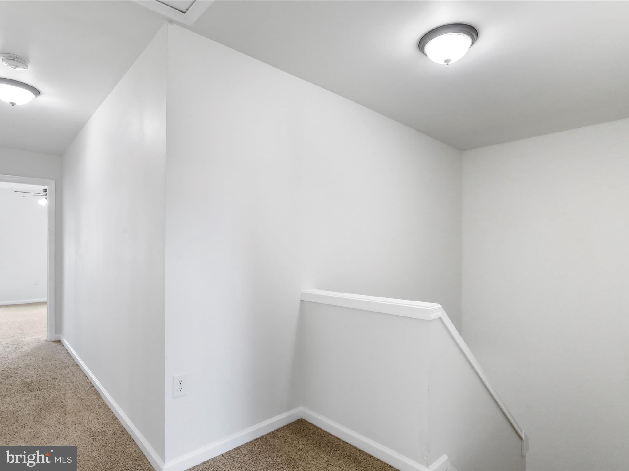 TOWNES AT OAKHURST - Residential